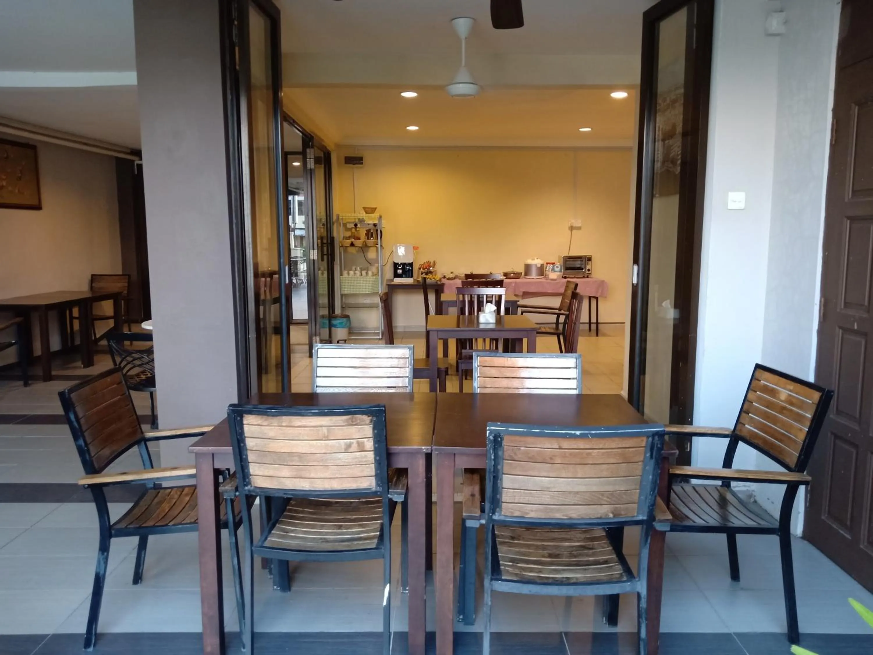 Restaurant/places to eat in Cheng Ho Hotel