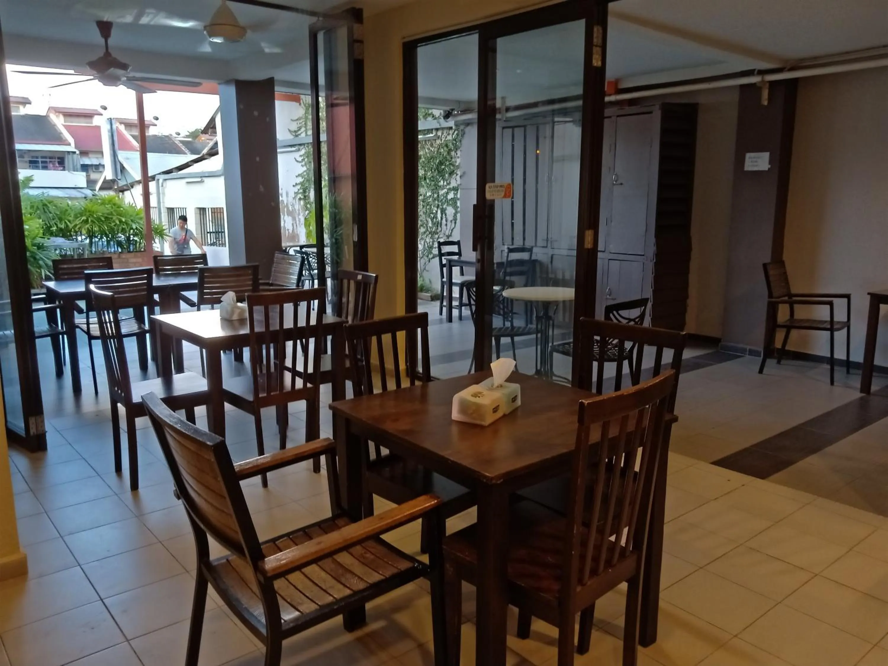 Restaurant/places to eat in Cheng Ho Hotel