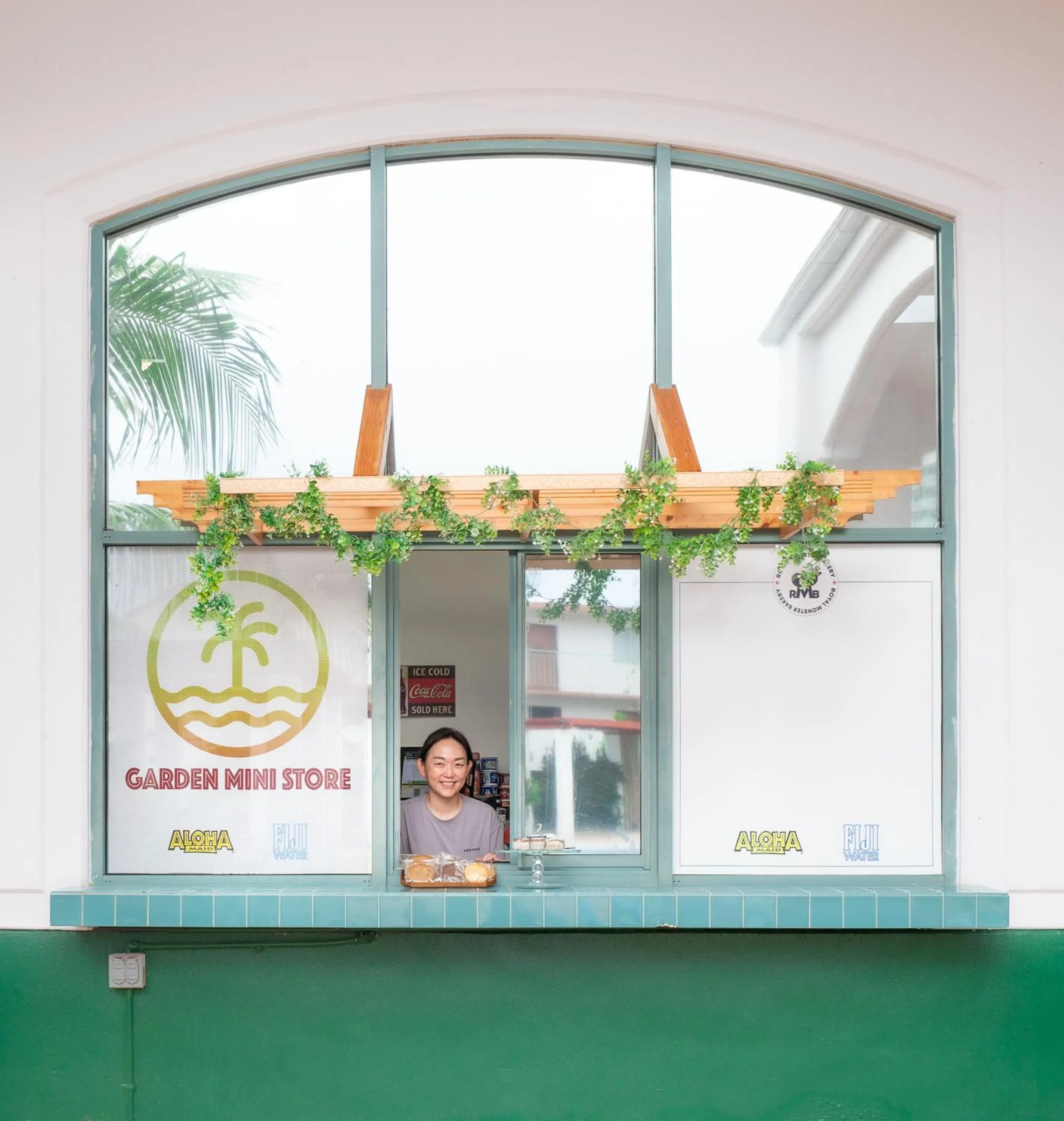 Restaurant/places to eat in Garden Villa Hotel