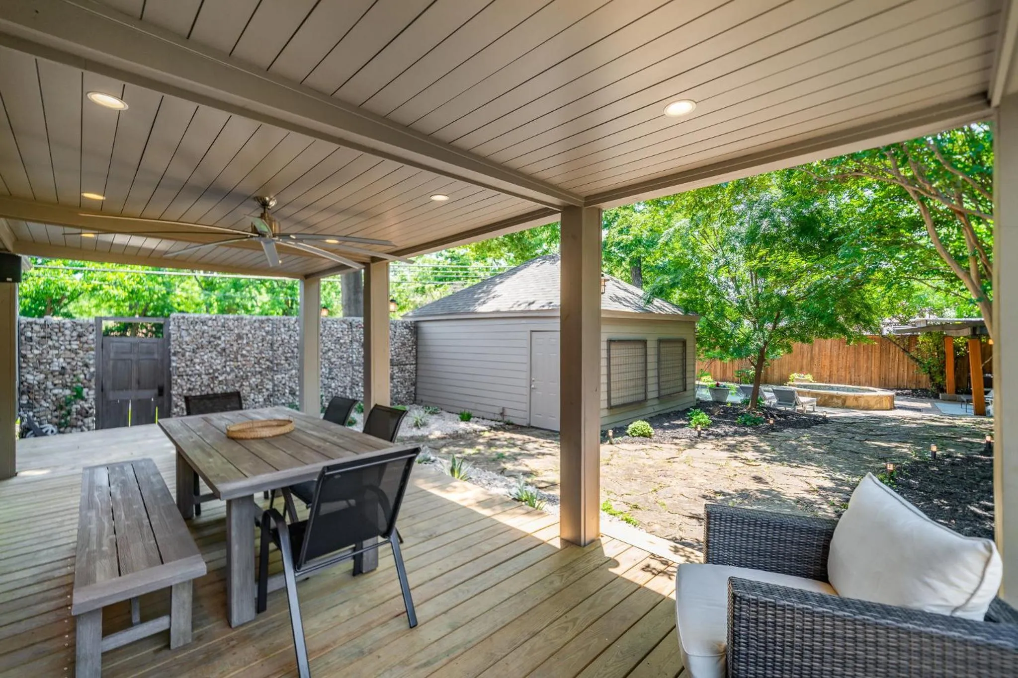 Sunset House - Luxury Pool and Hot Tub Retreat