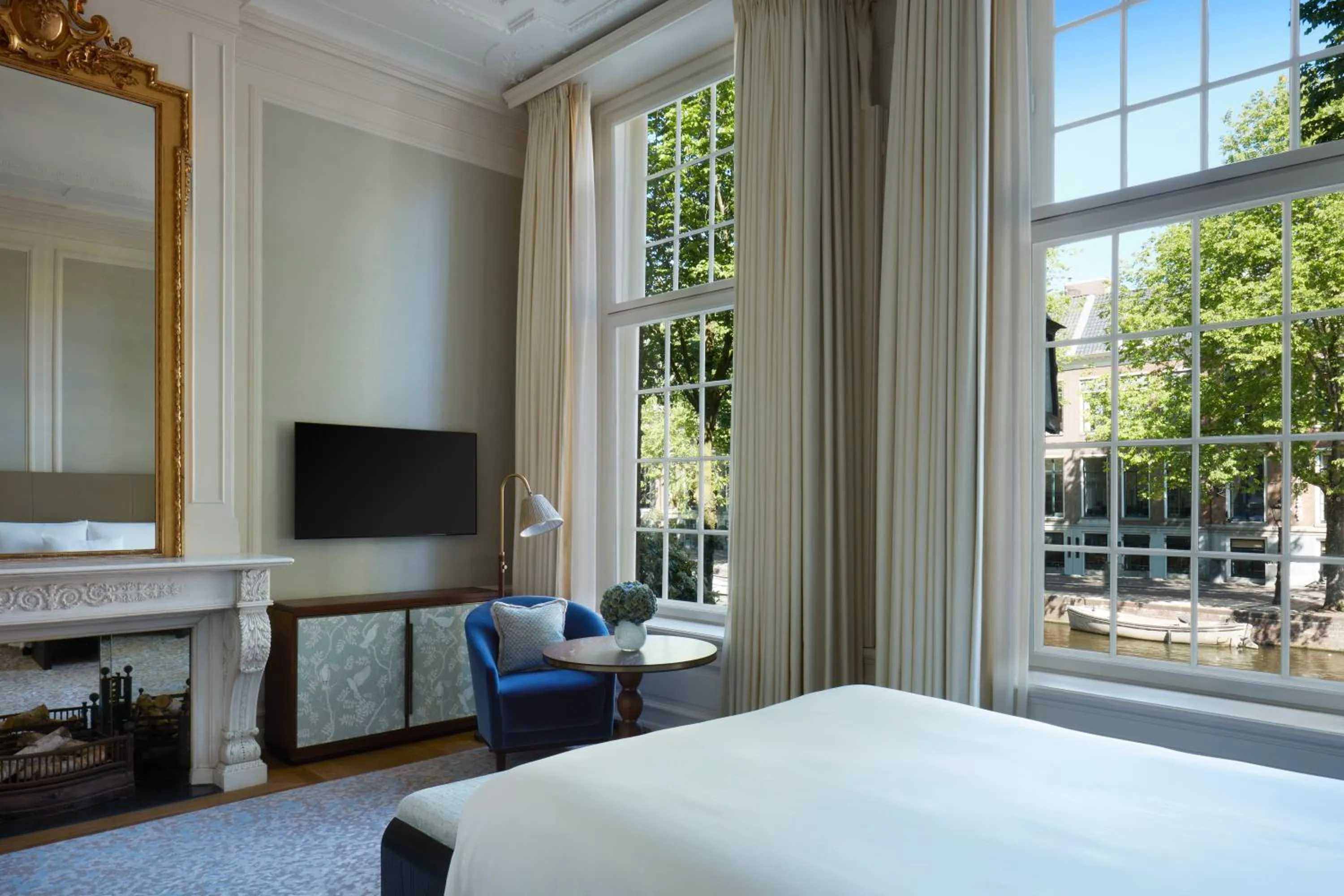 Bedroom, Bed in Waldorf Astoria Amsterdam