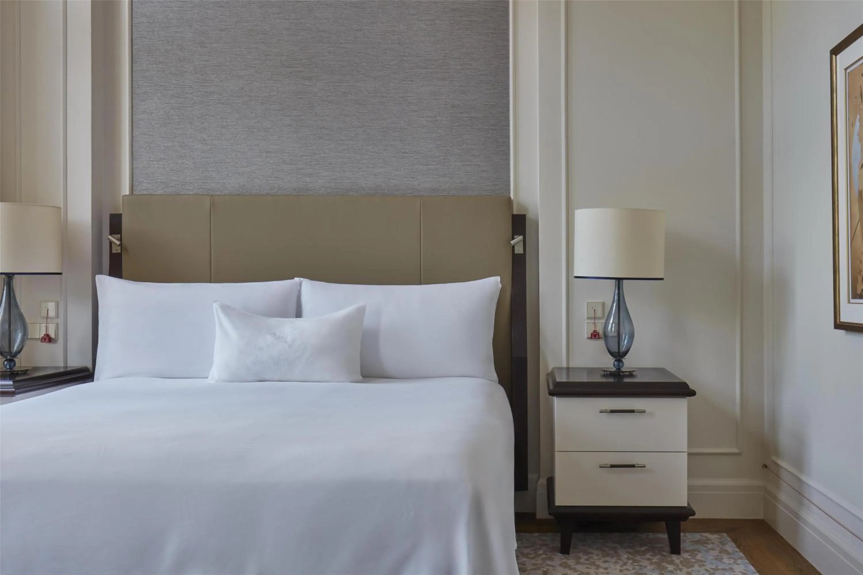 Bed in Waldorf Astoria Amsterdam