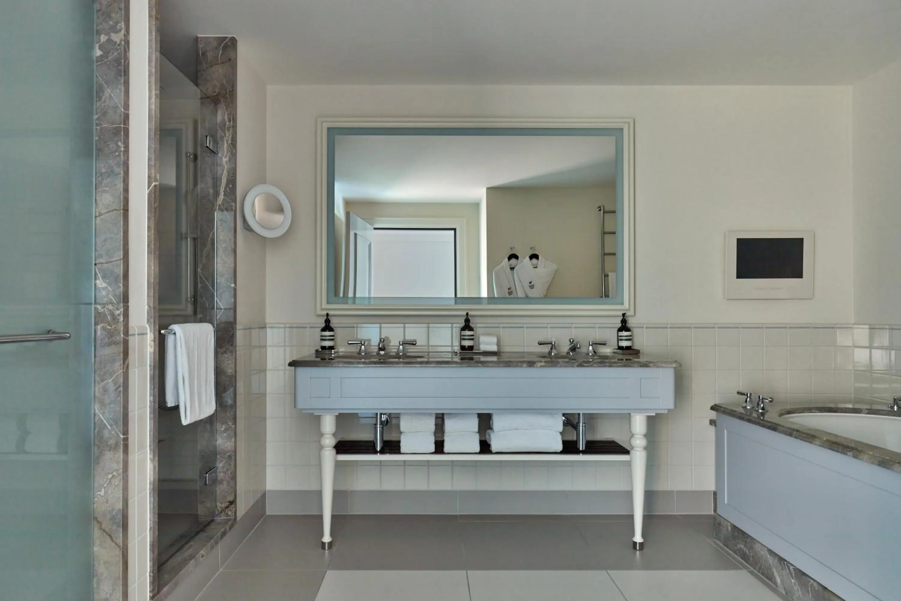 Shower in Waldorf Astoria Amsterdam