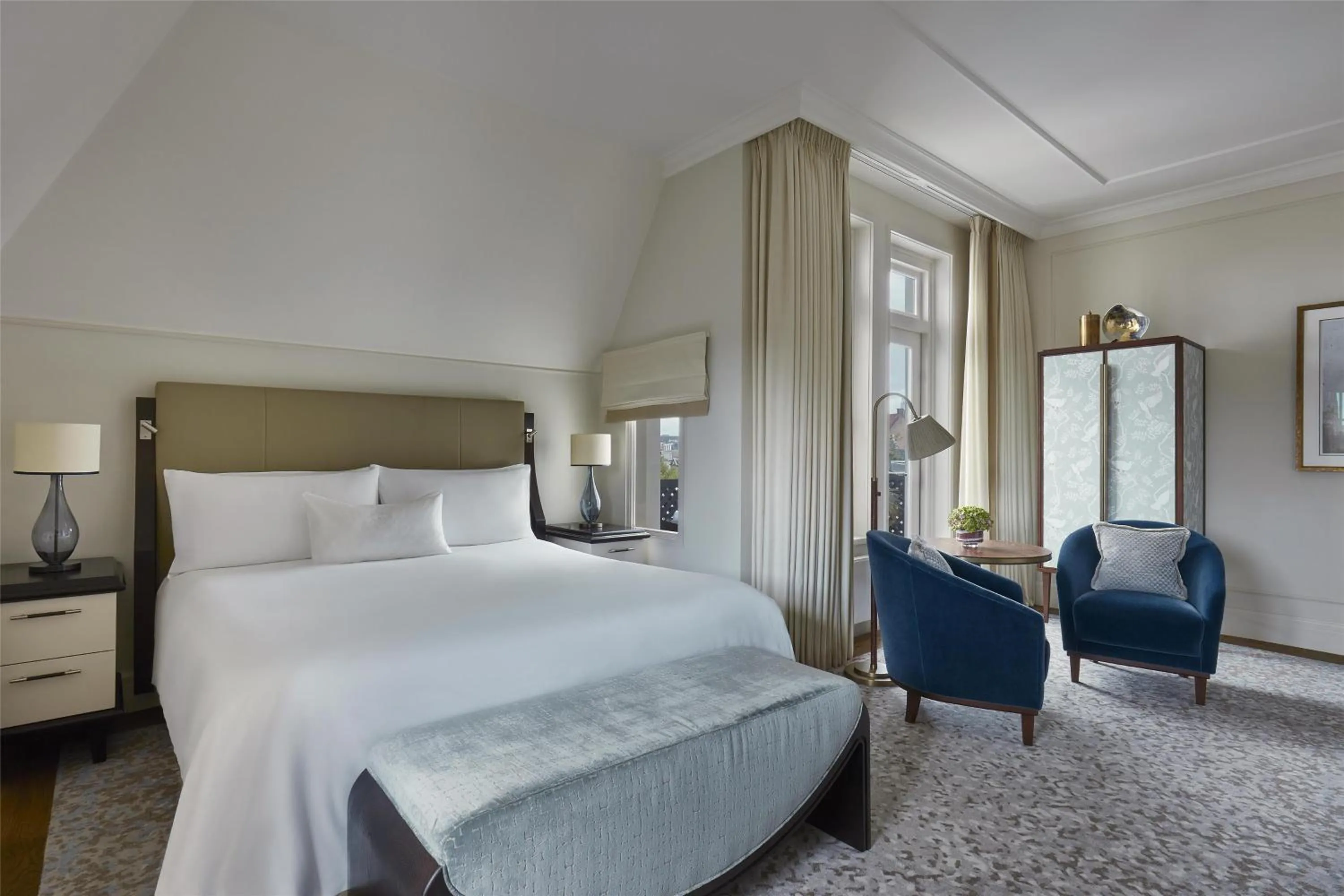 Bed in Waldorf Astoria Amsterdam