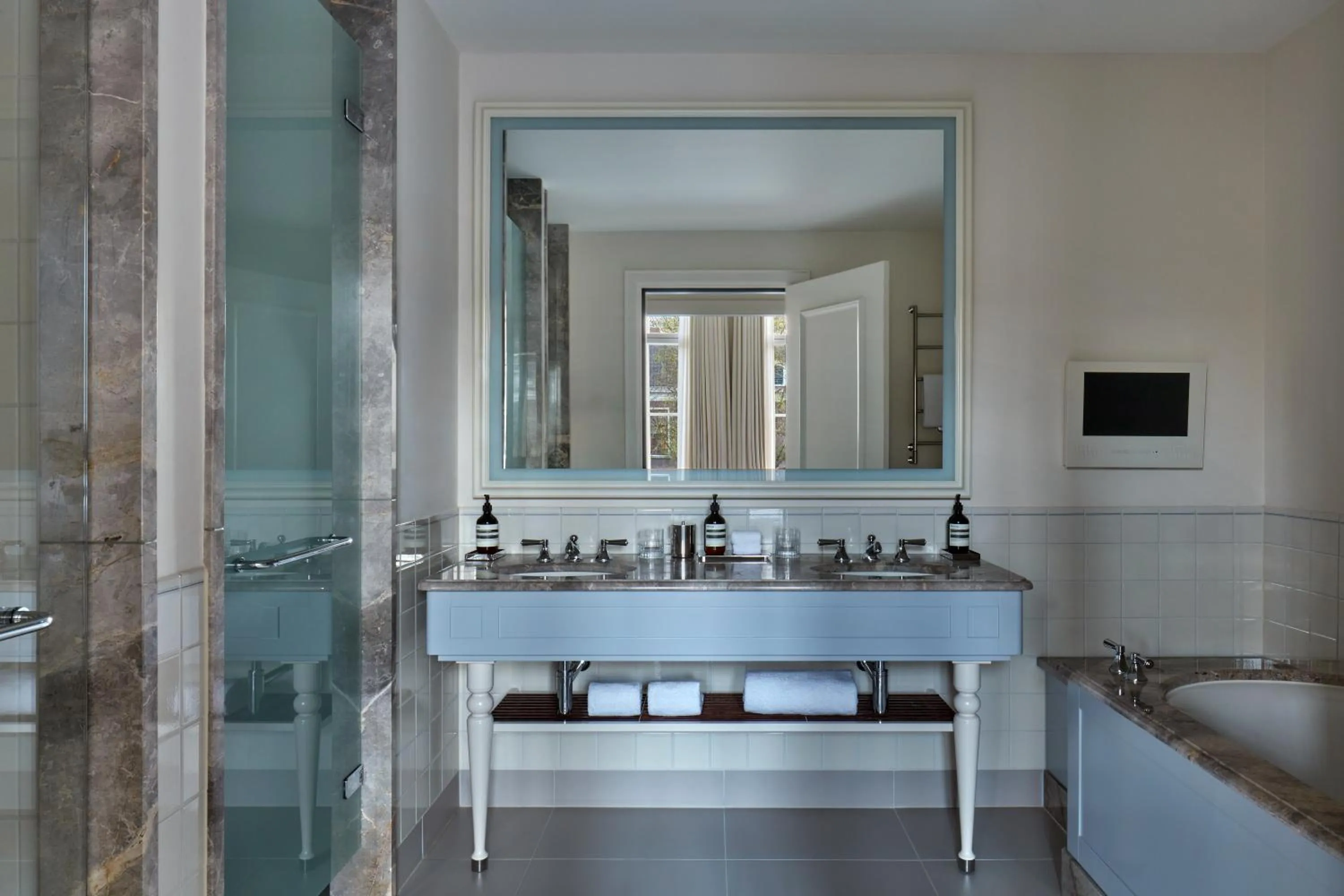 Shower in Waldorf Astoria Amsterdam