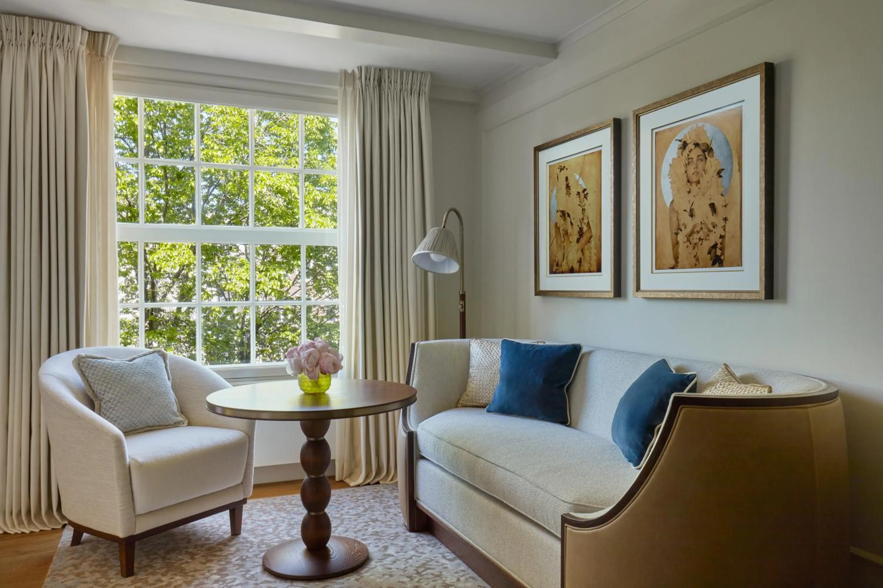 Seating area in Waldorf Astoria Amsterdam