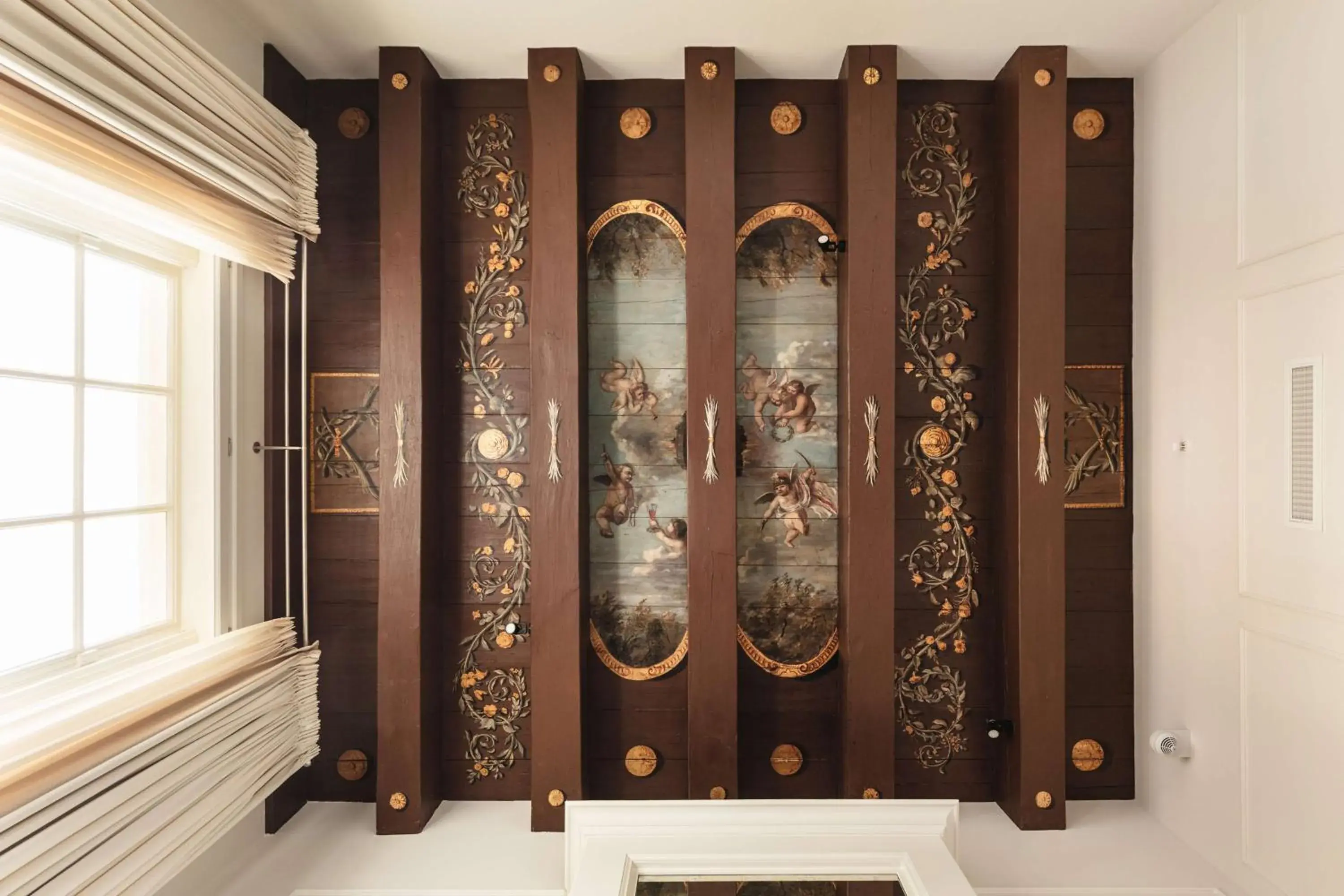 Photo of the whole room in Waldorf Astoria Amsterdam Photo of the whole room in Waldorf Astoria Amsterdam