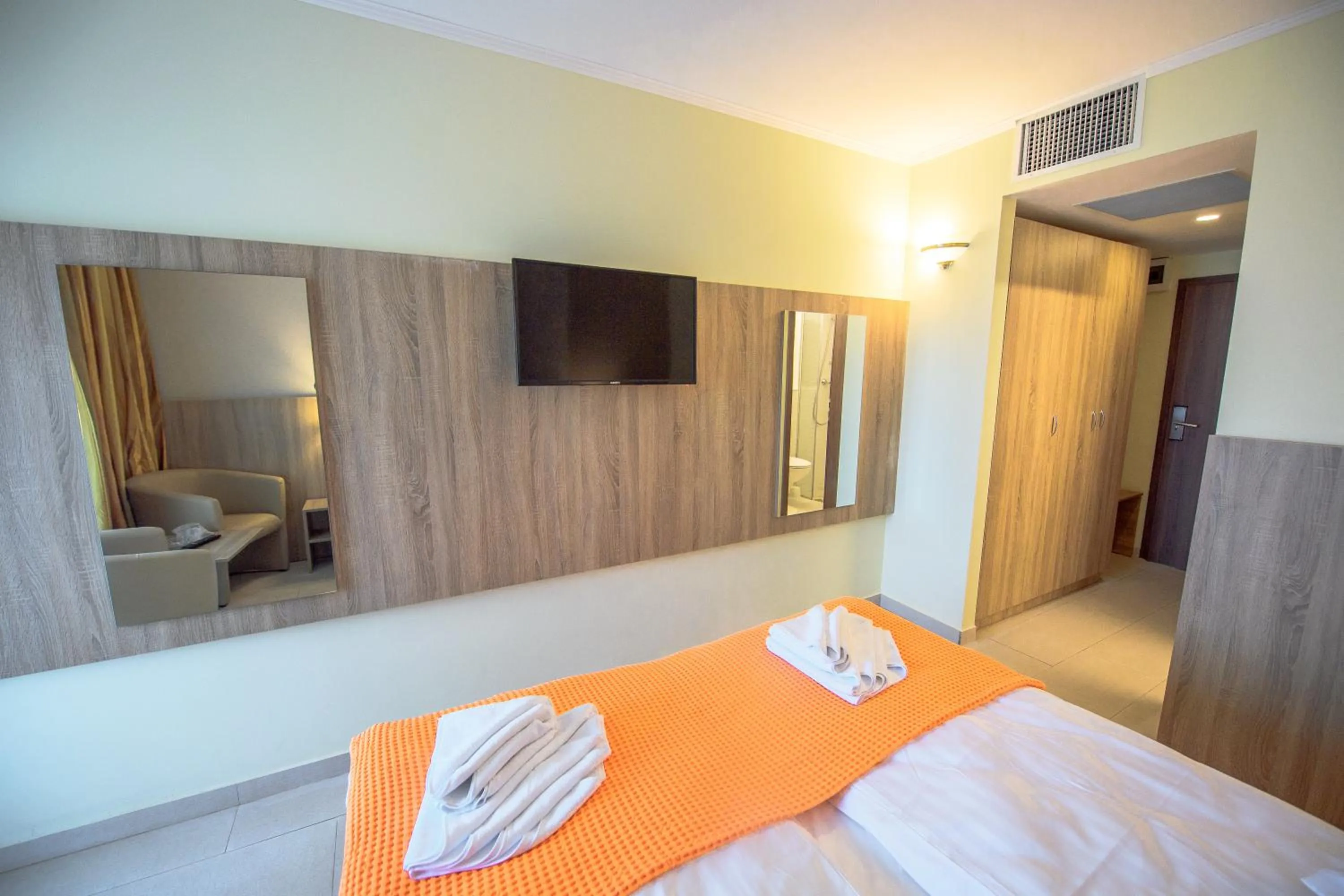 Bed in Hotel Piccadilly