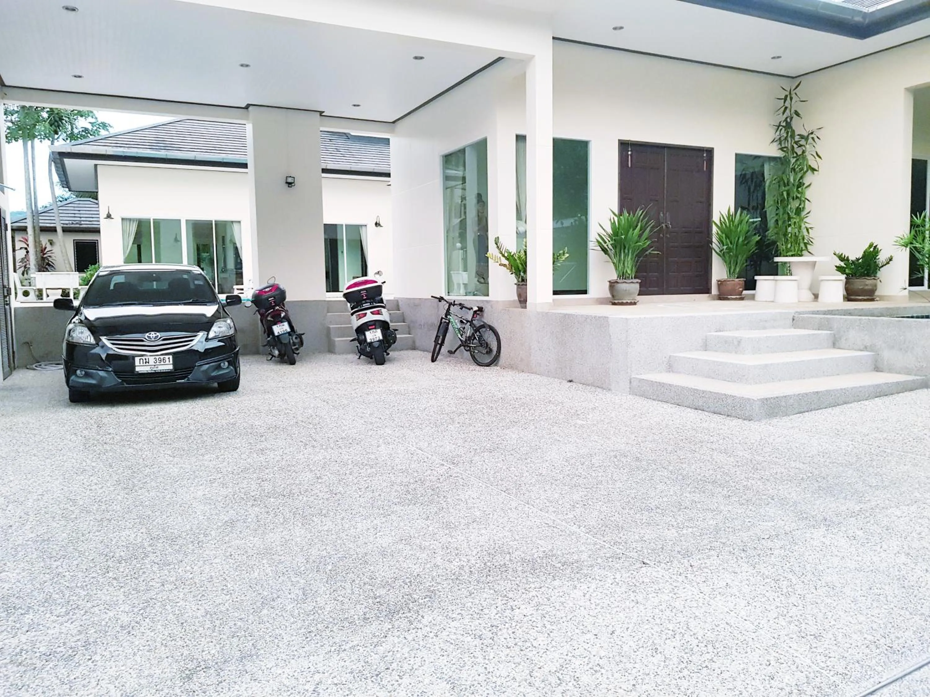 Parking in ViewPoint Villa