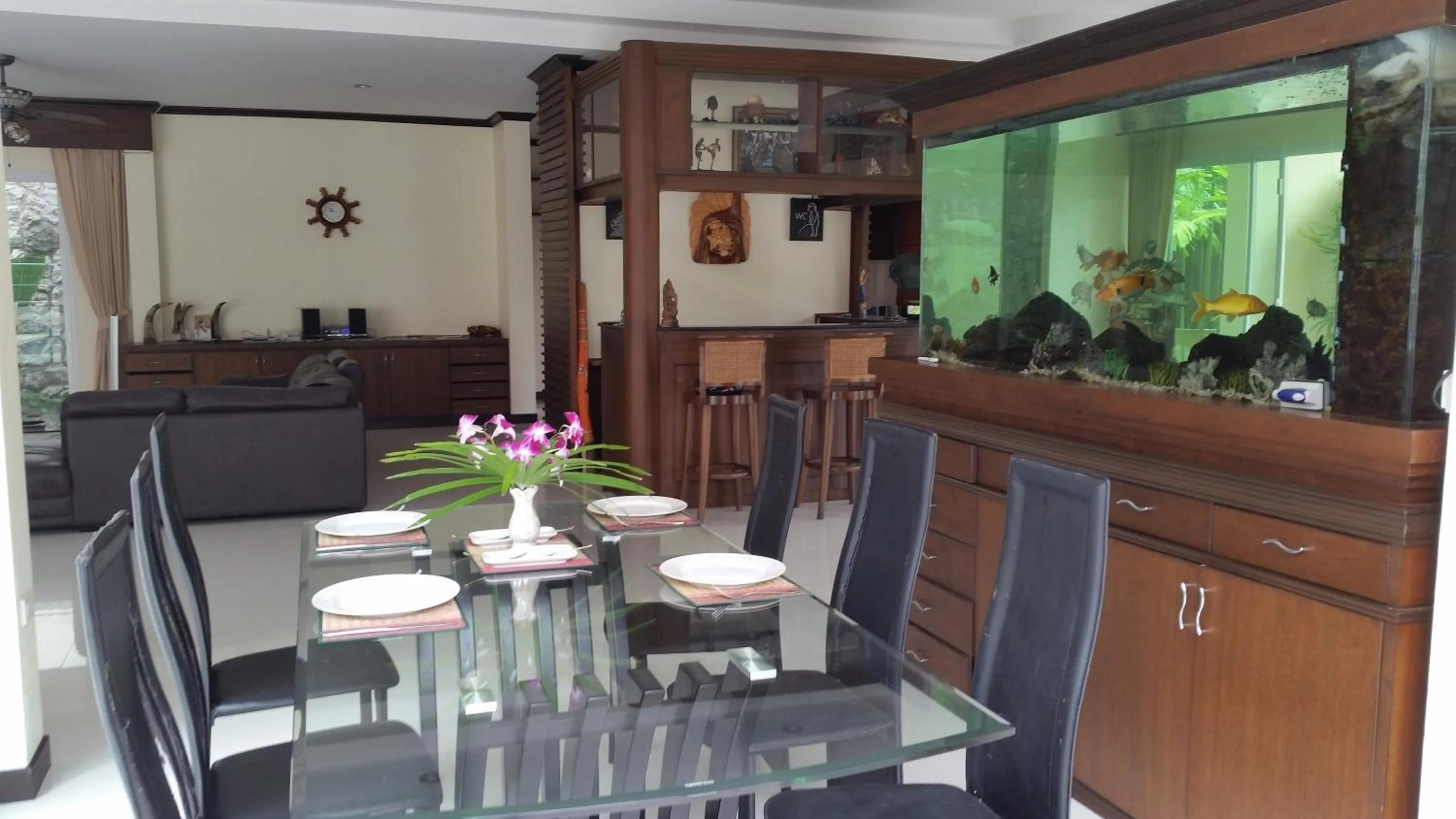 Dining area in ViewPoint Villa