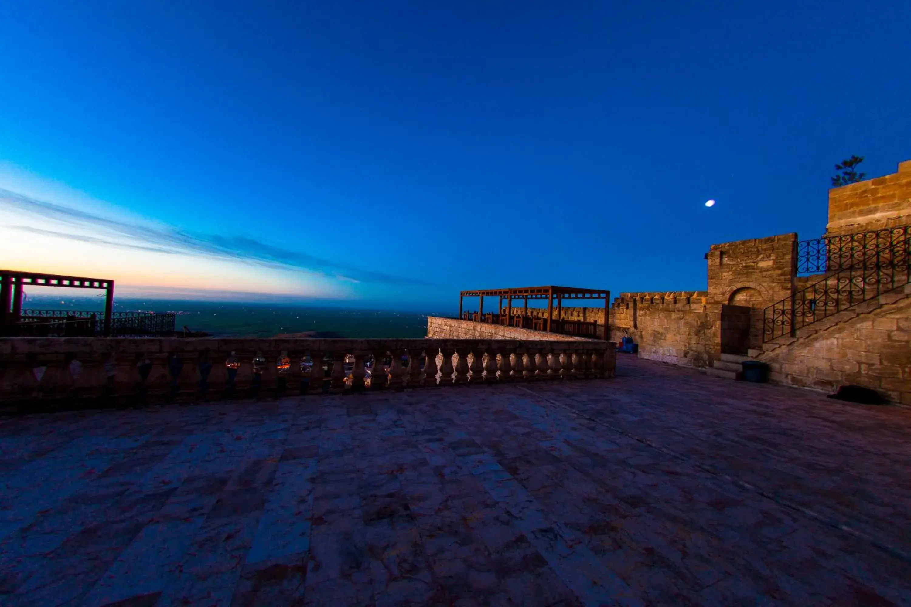 Facade/entrance in Mardius Tarihi Konak Facade/entrance in Mardius Tarihi Konak