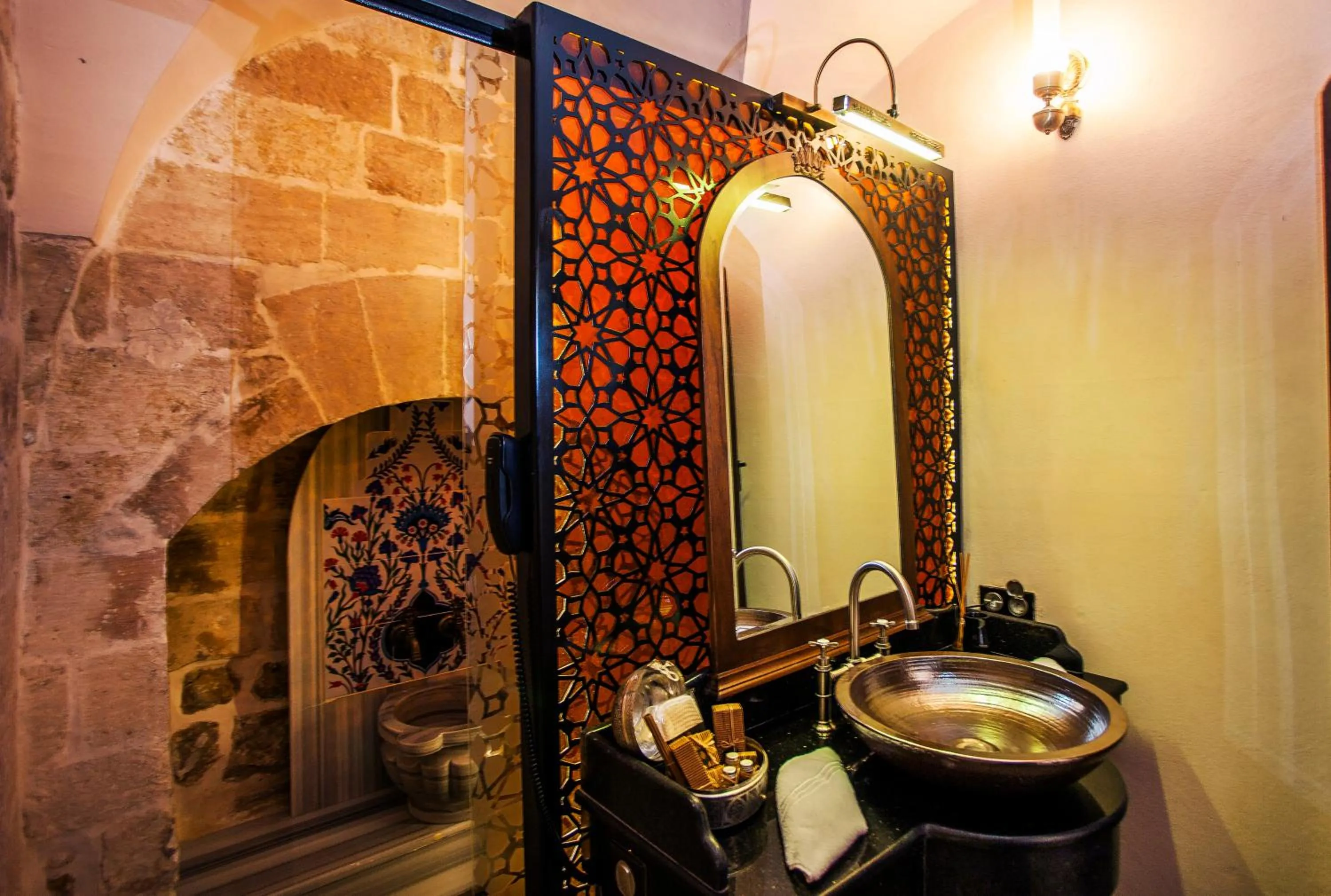 Bathroom in Mardius Tarihi Konak