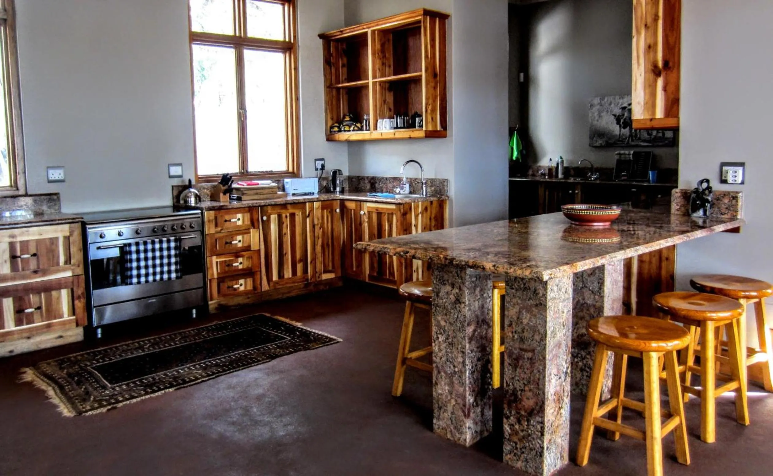Kitchen or kitchenette in Chumbi Bush House