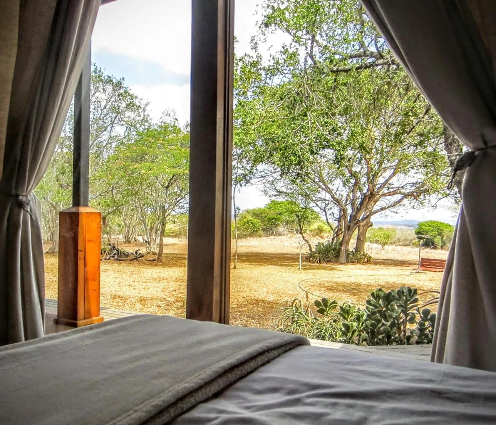 Bedroom, Bed in Chumbi Bush House
