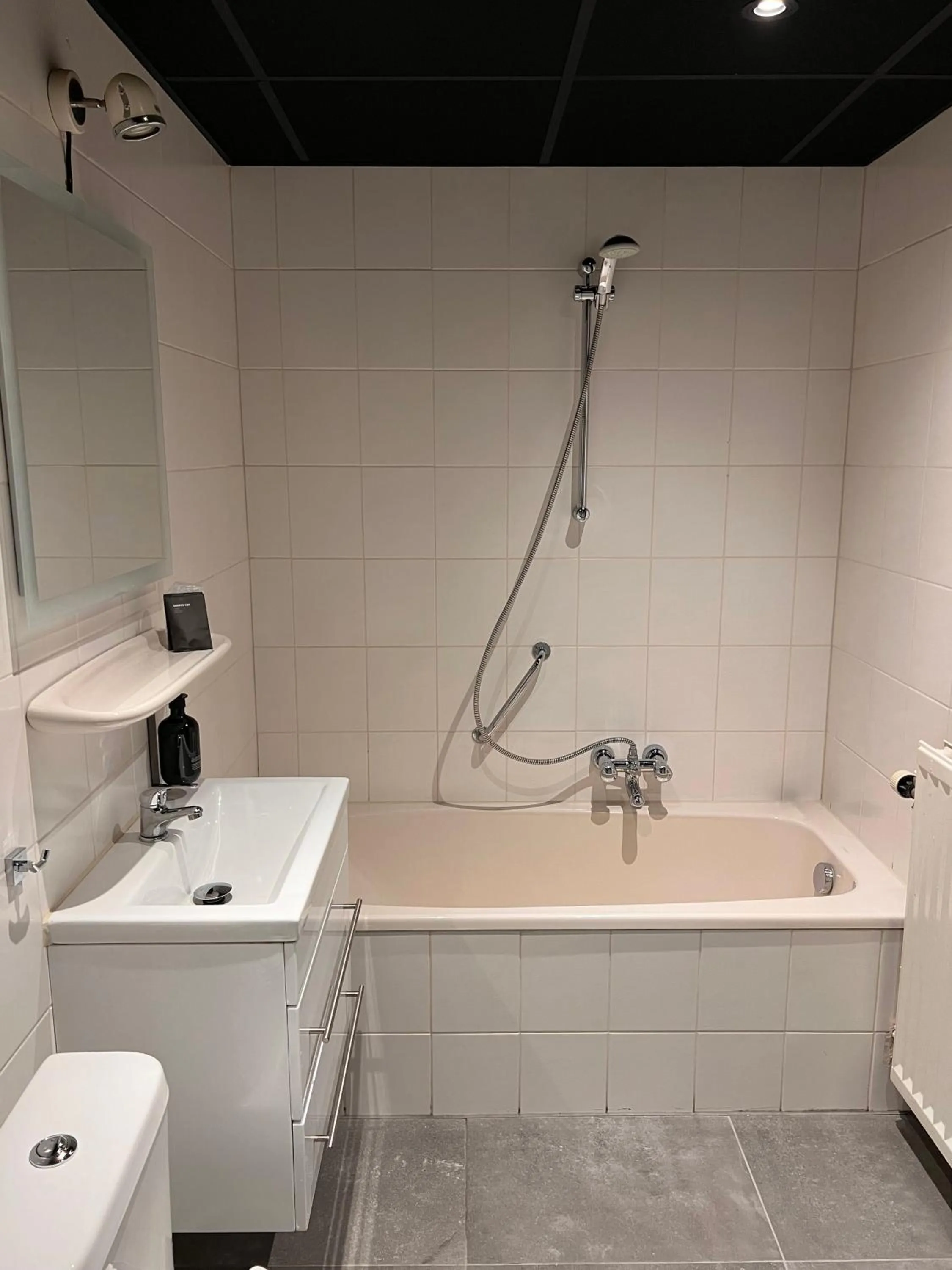 Bathroom in Hotel de Duif Lisse - Keukenhof