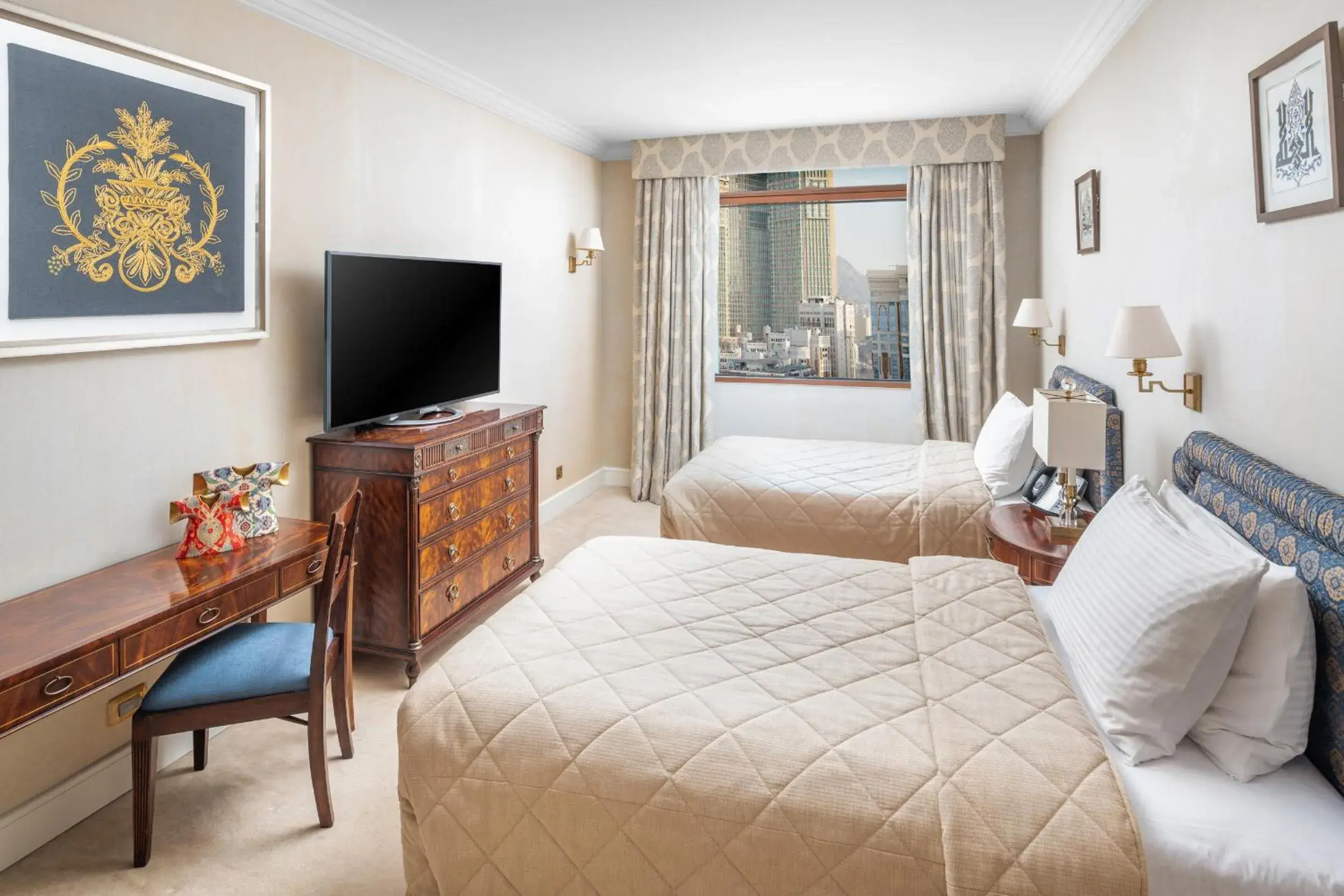 Communal lounge/ TV room, Bed in Anjum Makkah Hotel Communal lounge/ TV room, Bed in Anjum Makkah Hotel