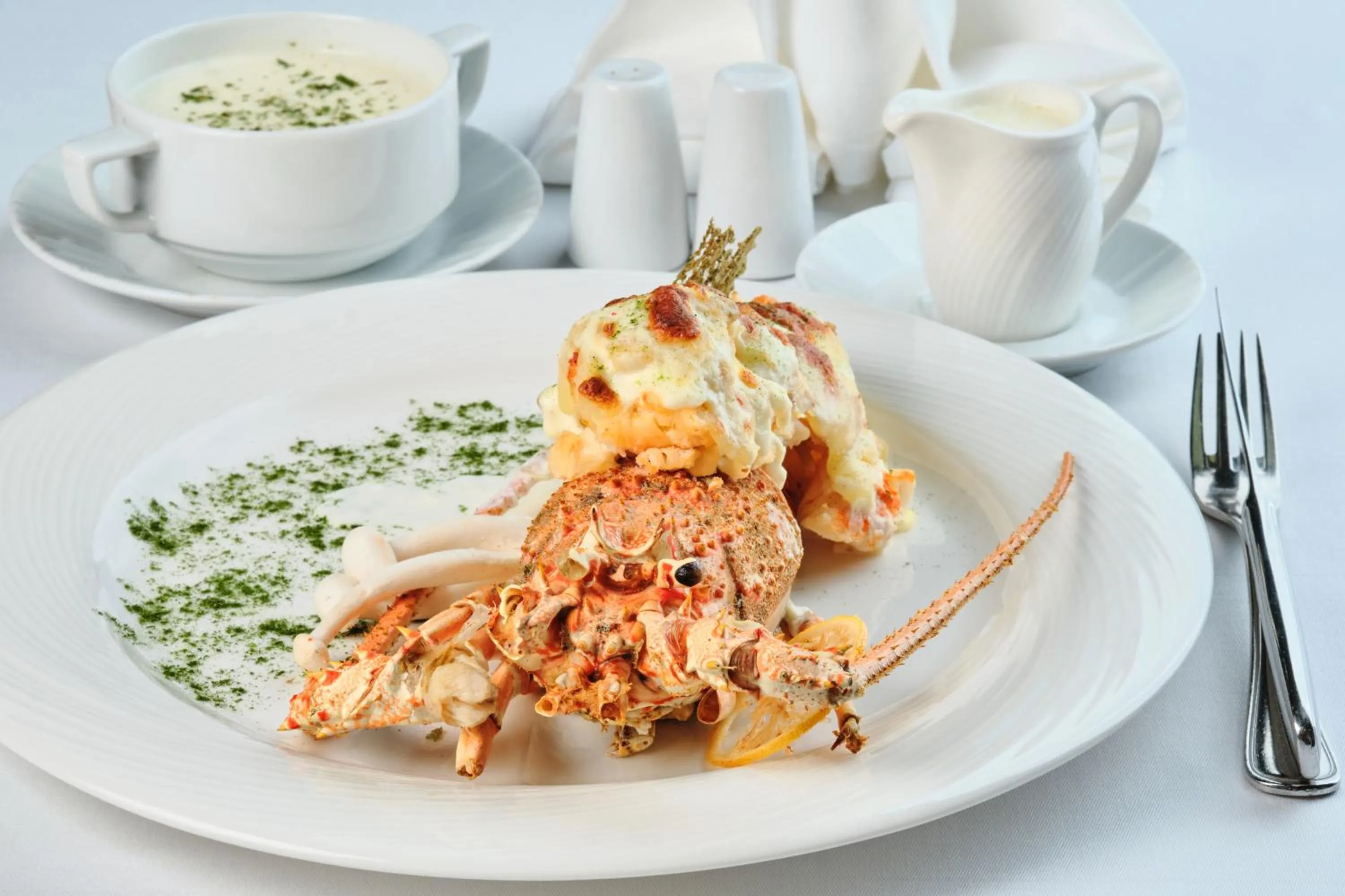 Food and drinks in Anjum Makkah Hotel