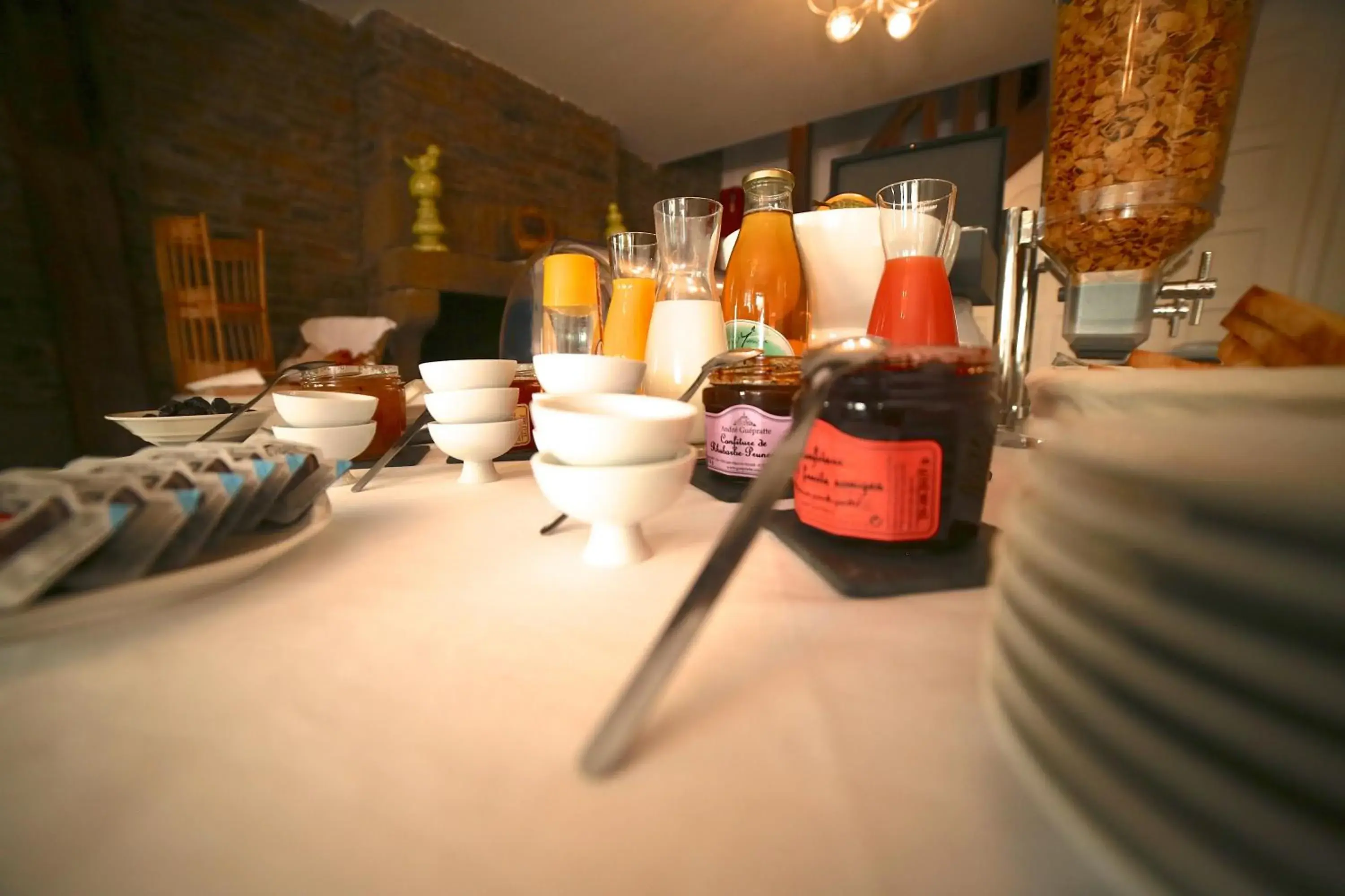 Food and drinks in Hotel Restaurant Le Lion d'Or Food and drinks in Hotel Restaurant Le Lion d'Or