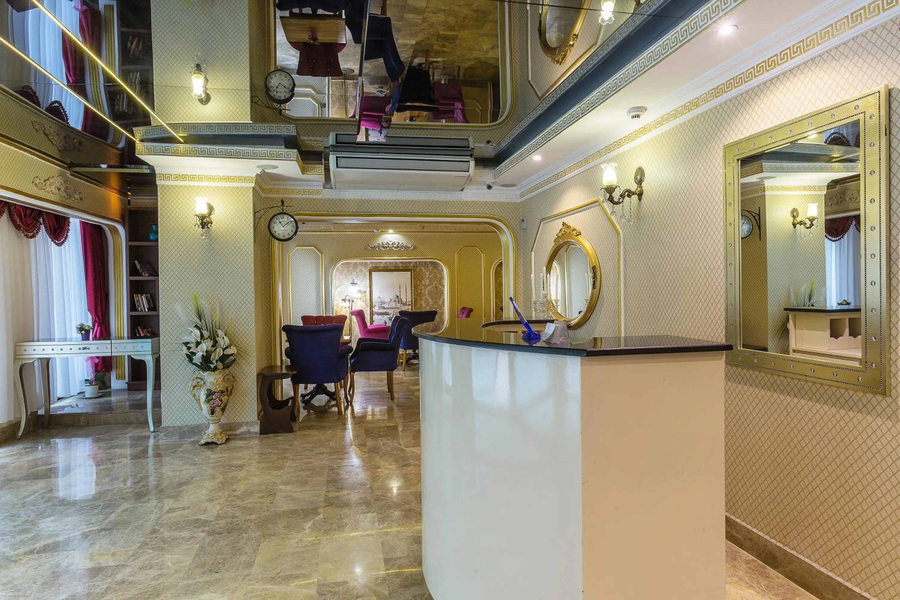 Lobby or reception in Lausos Palace Hotel Şişli