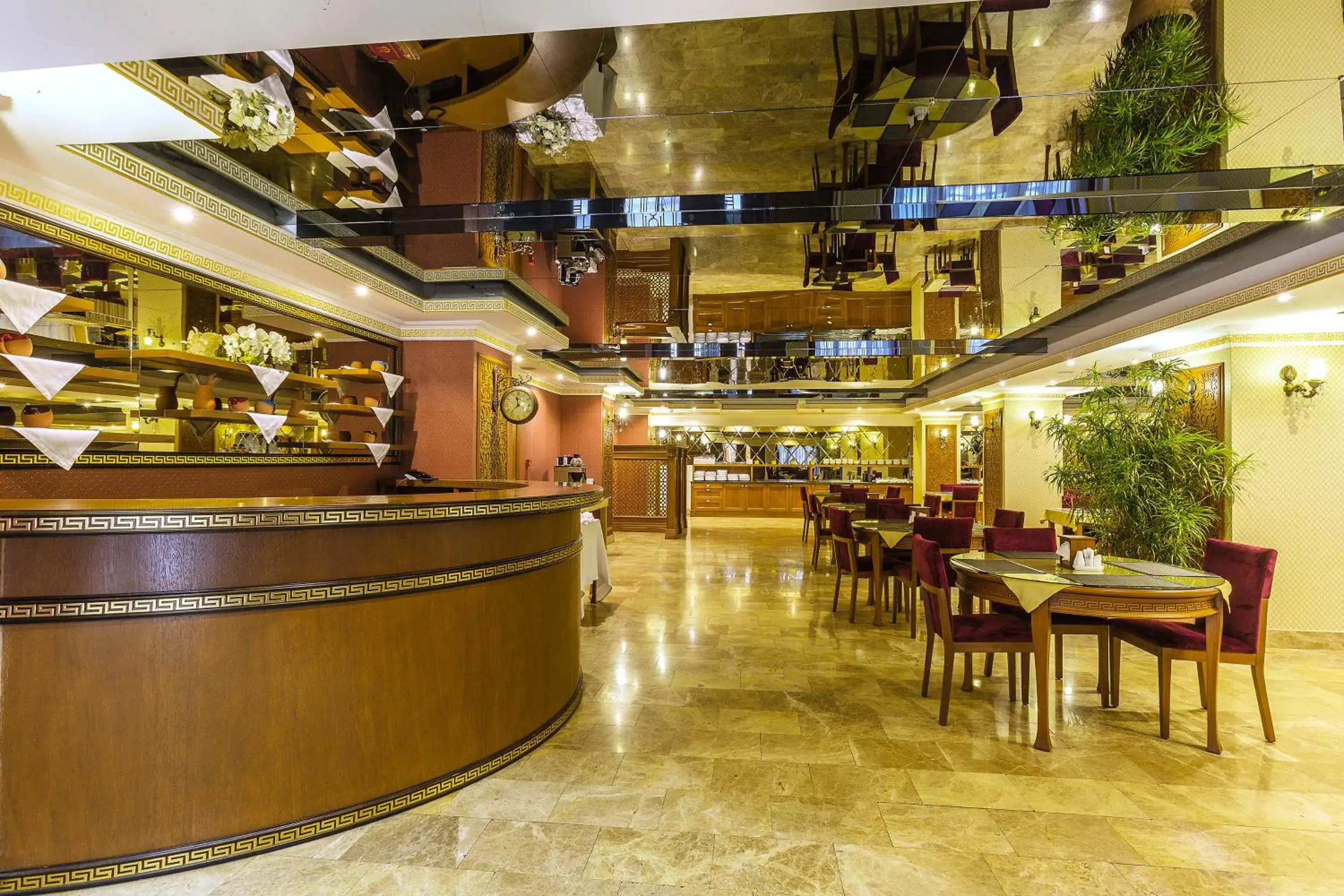 Restaurant/places to eat in Lausos Palace Hotel Şişli Restaurant/places to eat in Lausos Palace Hotel Şişli