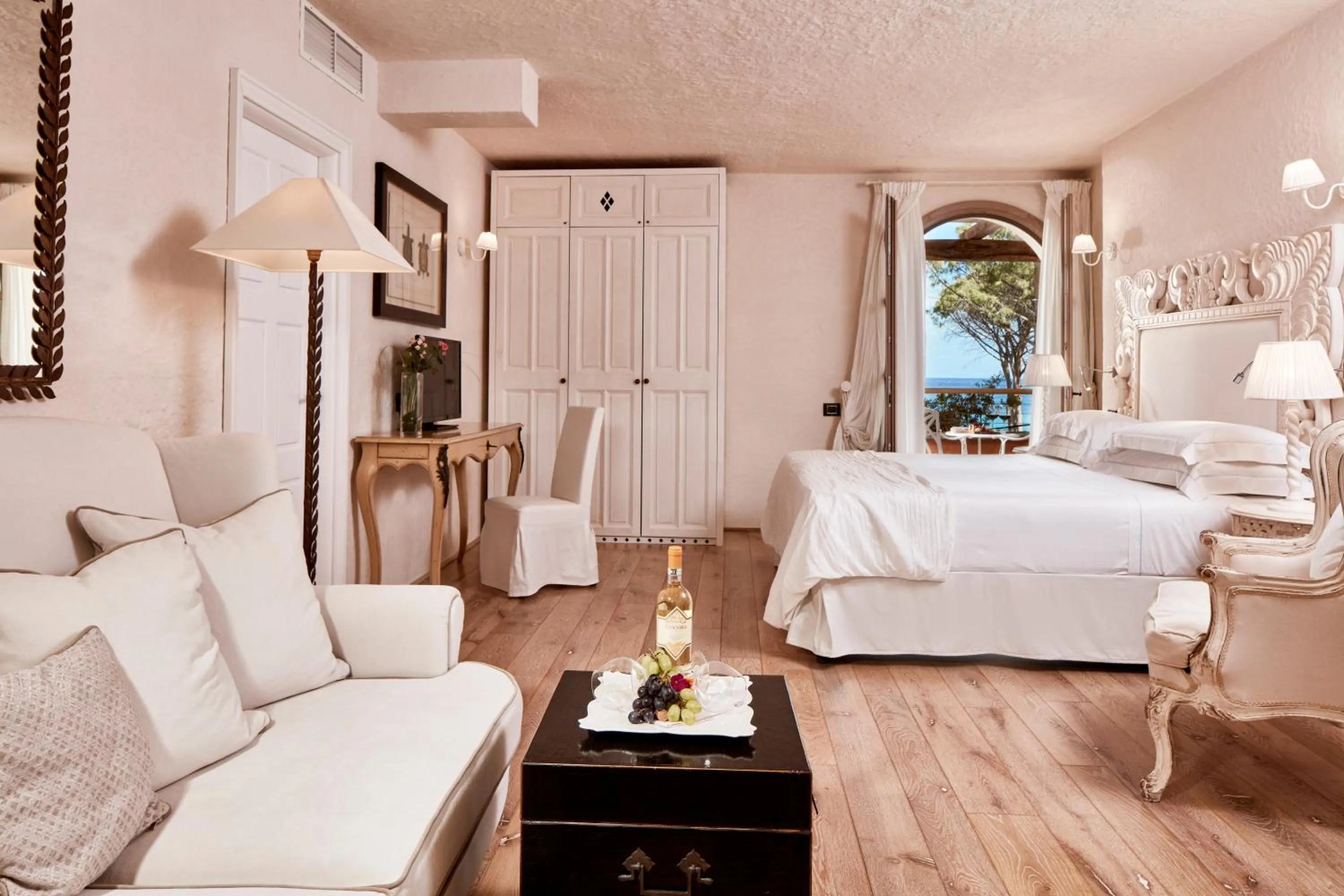 Bedroom, Bed in La Villa Del Re - Adults Only - Small Luxury Hotels of the World