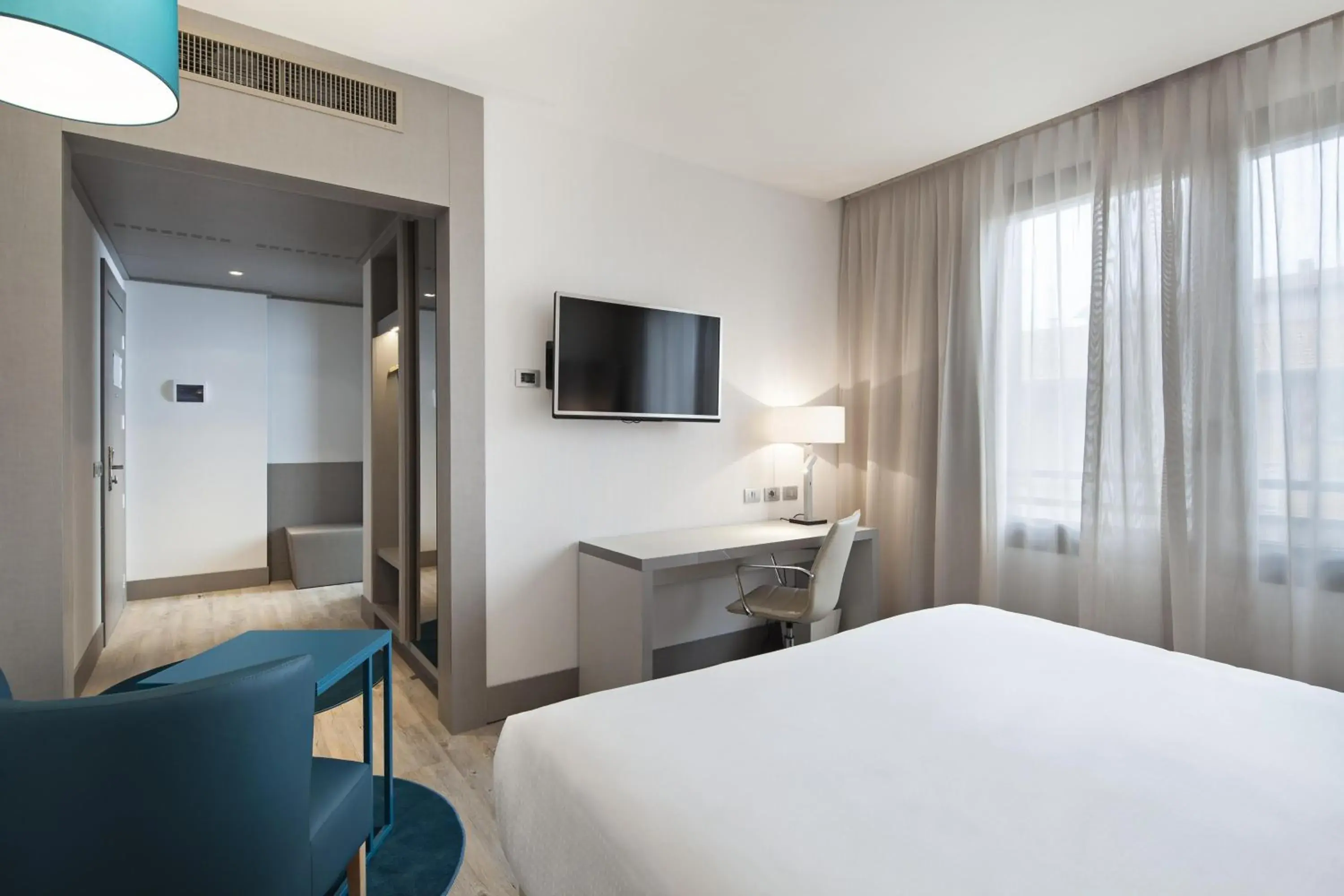 Bedroom, Bed in NH Parma Bedroom, Bed in NH Parma