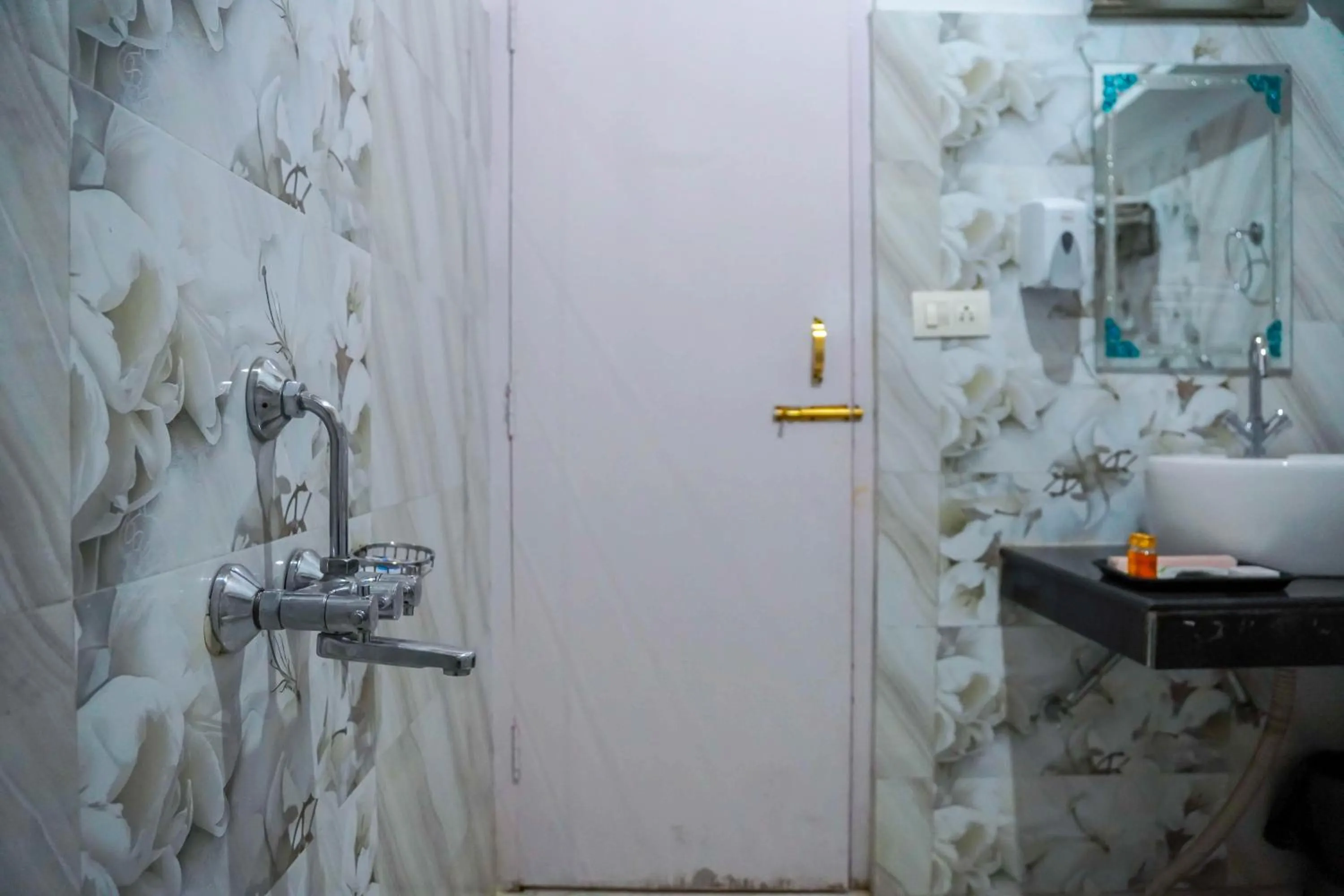 Bathroom in Ride At Hill-Nihal Hotel & Cottage