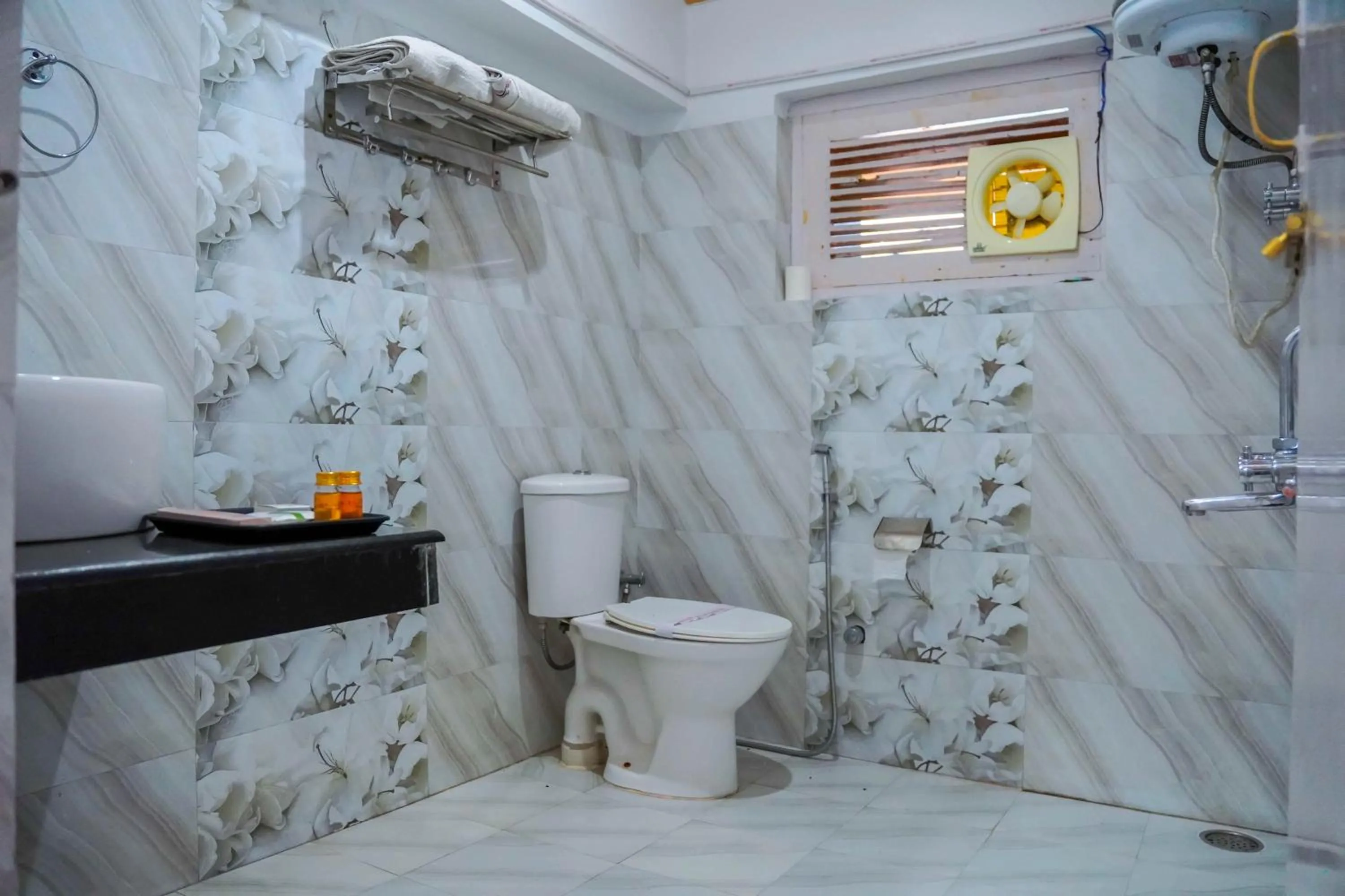 Bathroom in Ride At Hill-Nihal Hotel & Cottage