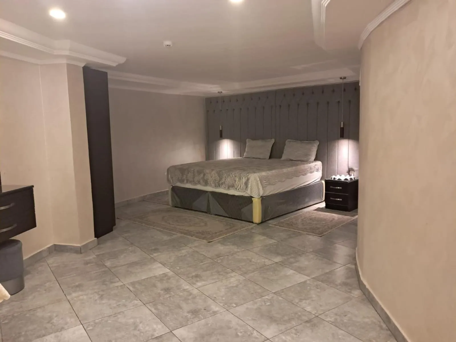 Bed in Salmiya Grand Hotel