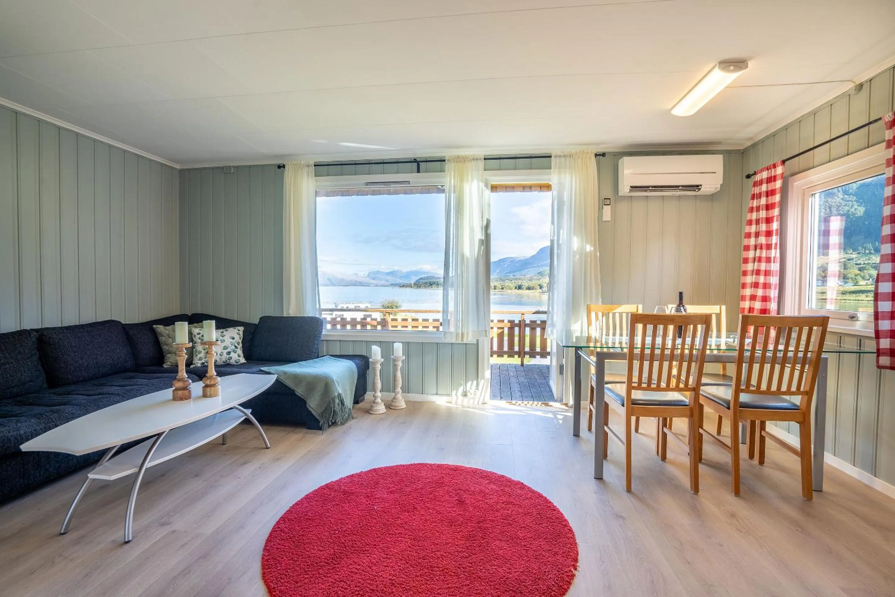 Living room in Topcamp Havblikk - Helgeland