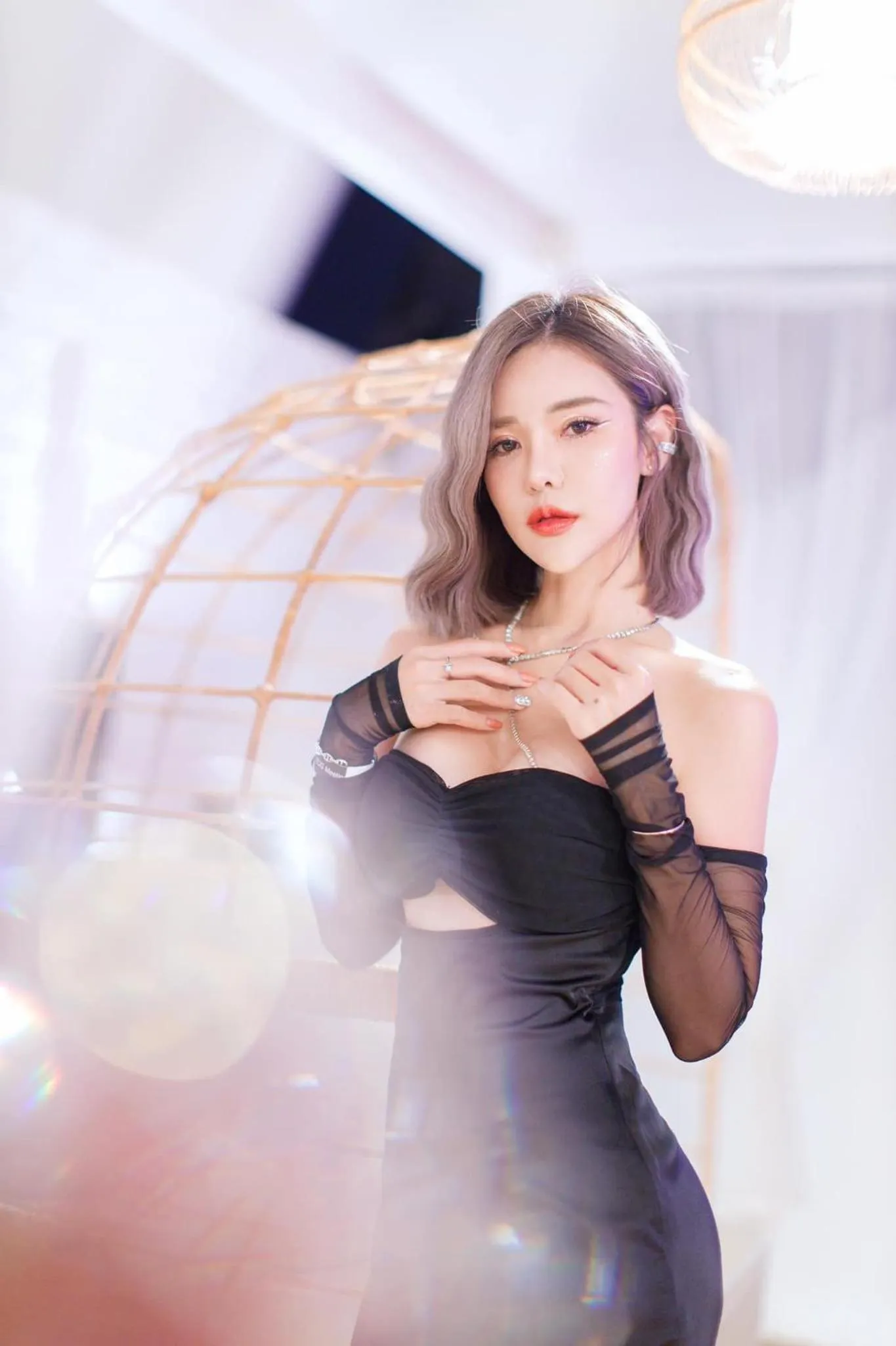 Restaurant/places to eat in Varindavan Park Serviced Residence