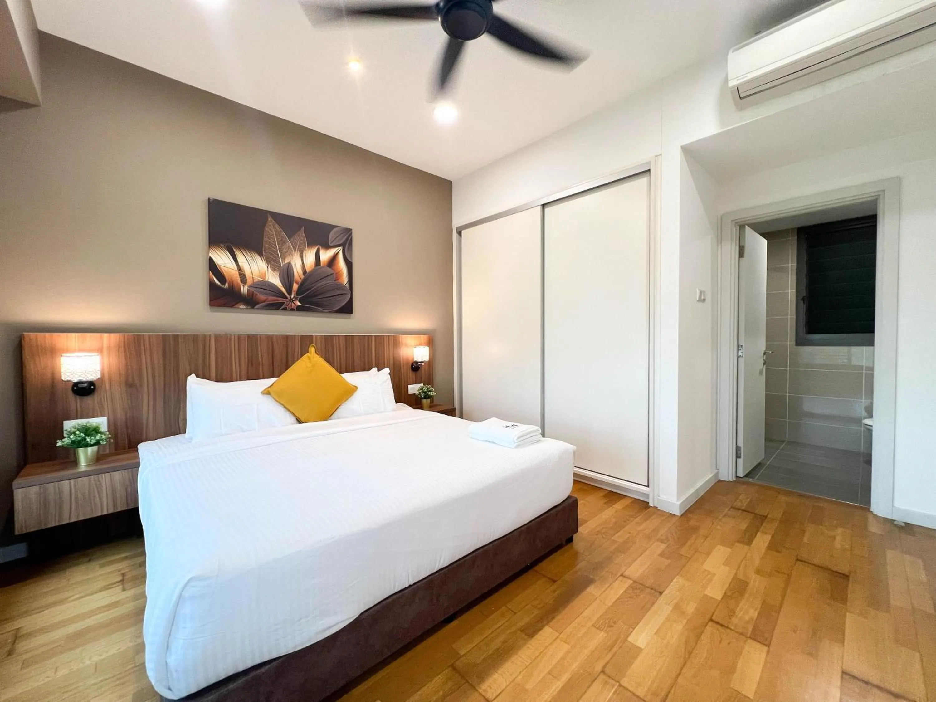 Photo of the whole room in Iskandar Residence @ UHA