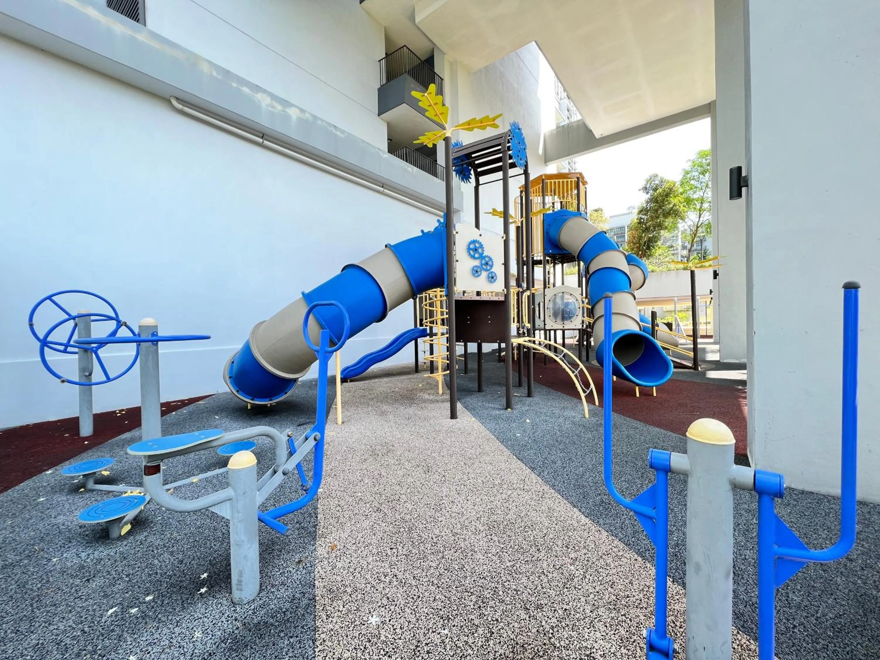 Children play ground in Iskandar Residence @ UHA