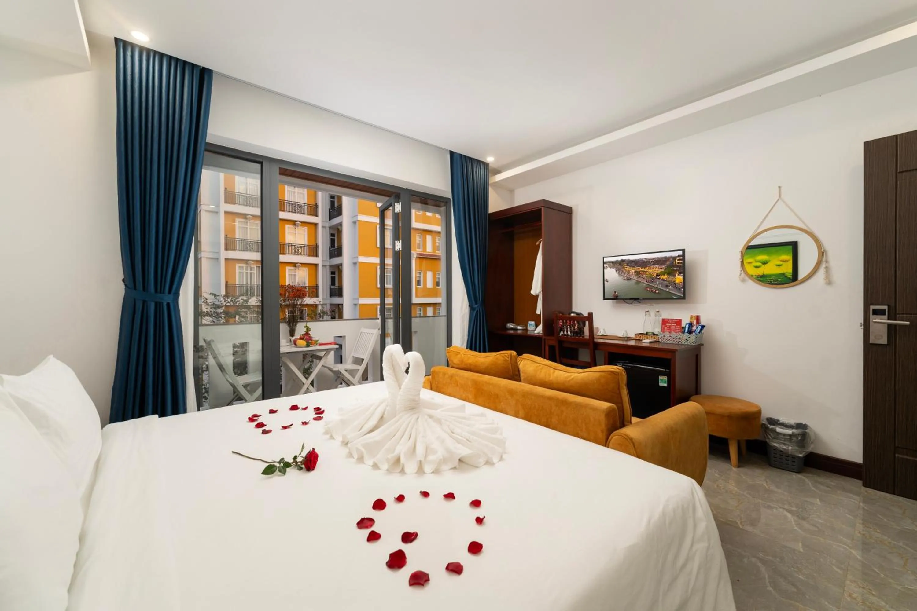 Bed in May Boutique Villa Hội An