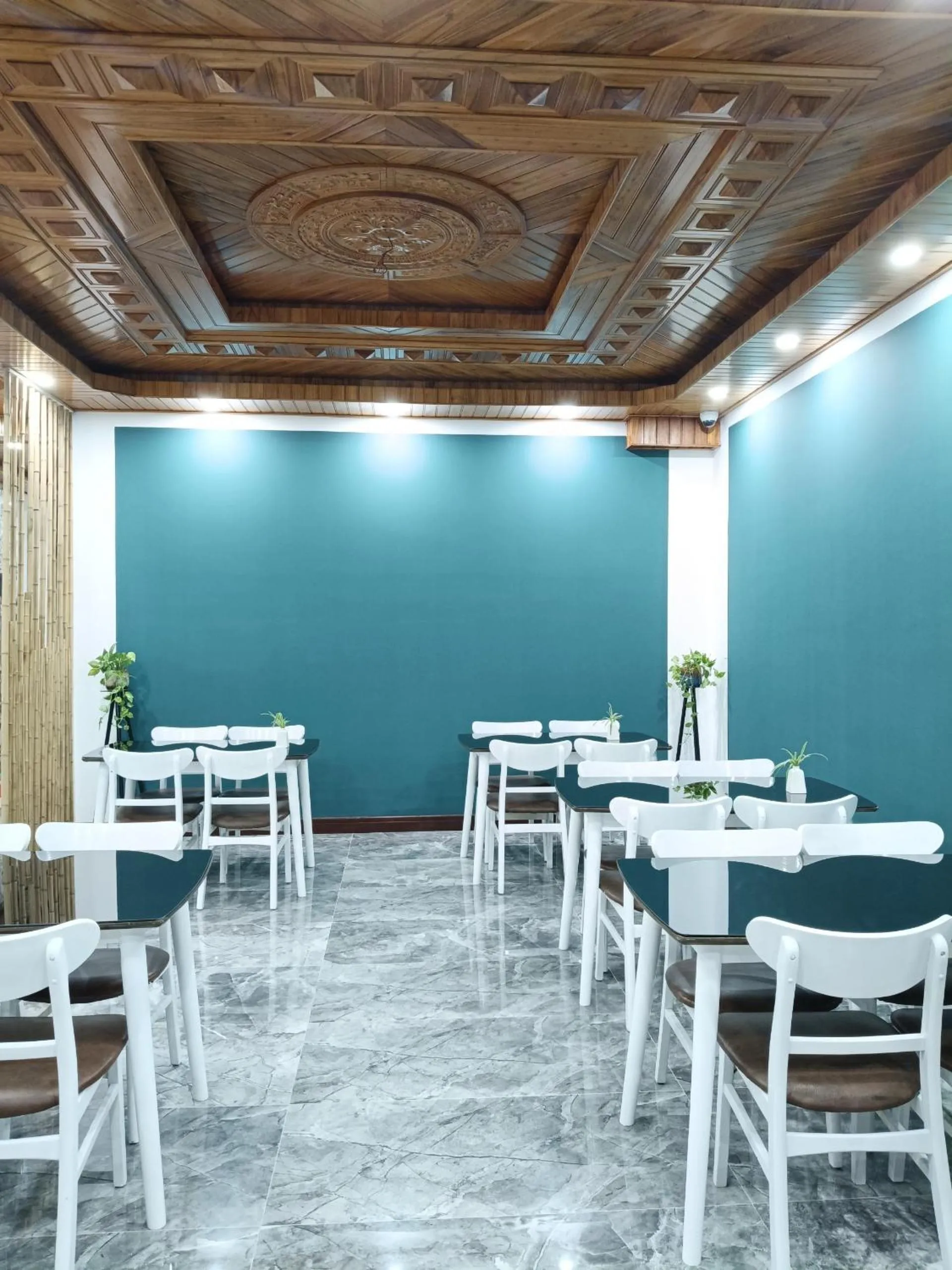 Restaurant/places to eat in Southern River Hotel