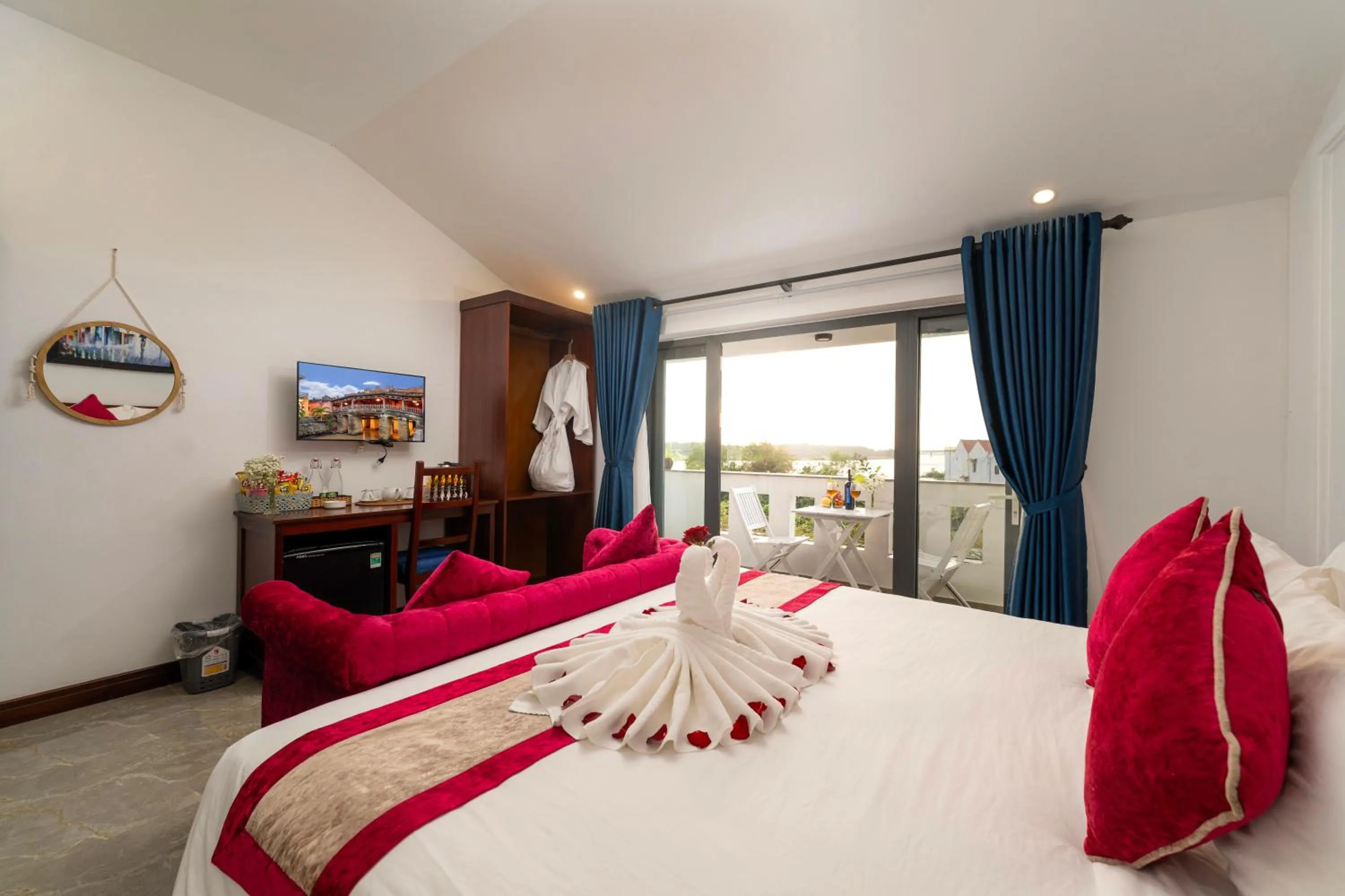 Bed in May Boutique Villa Hội An