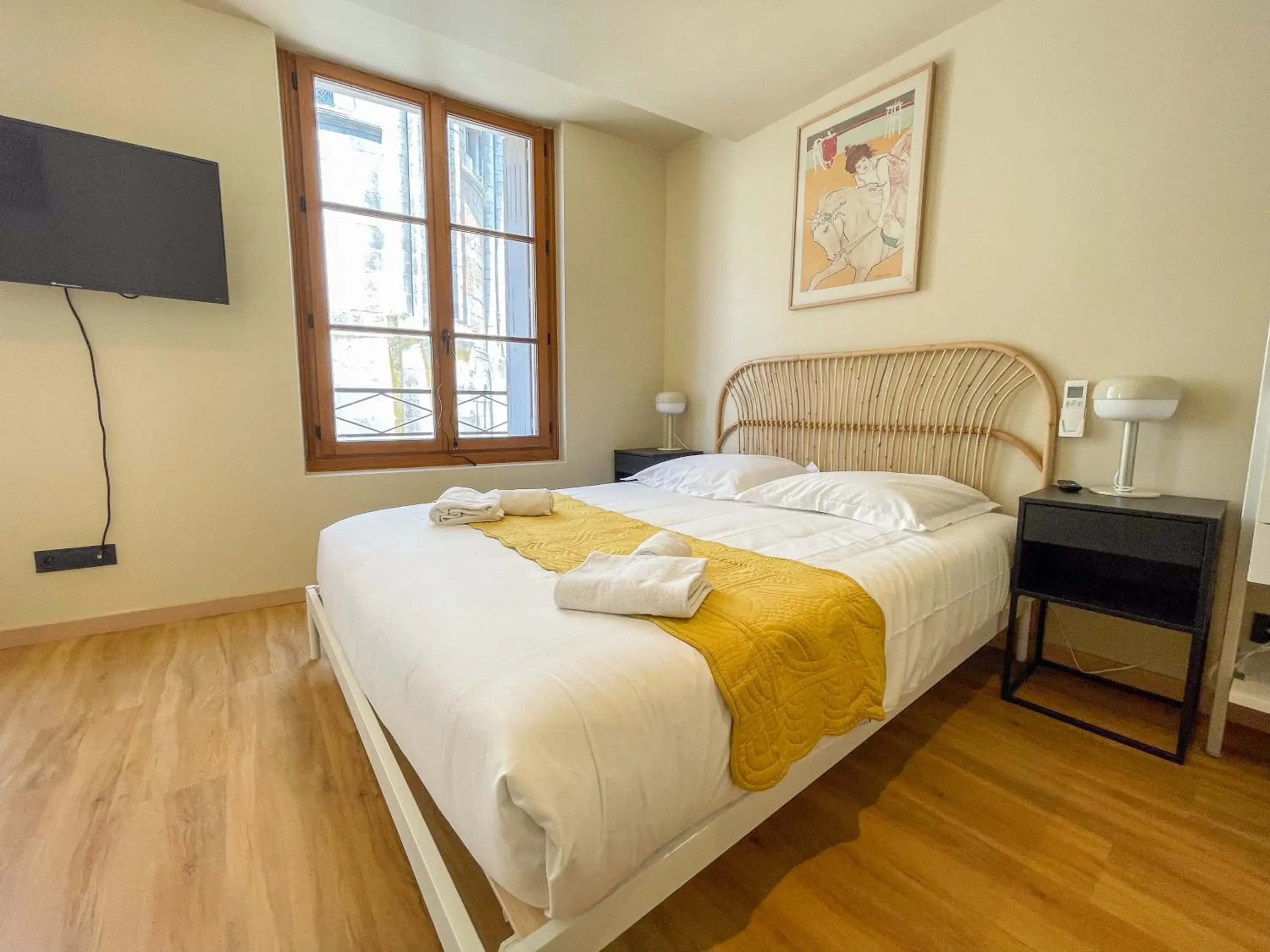 Deluxe Quadruple Room in La Collégiale Deluxe Quadruple Room in La Collégiale