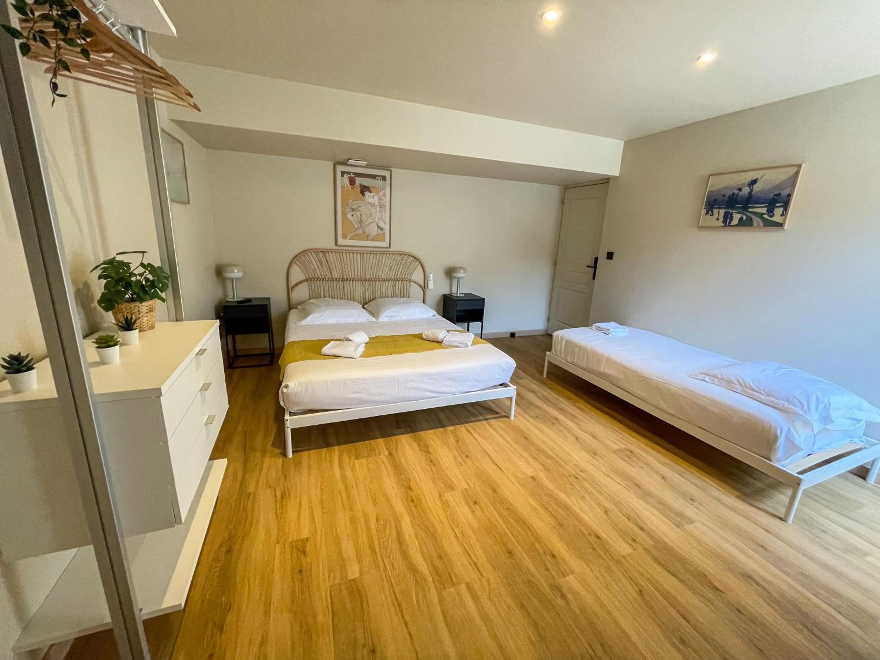 Bed in La Collégiale