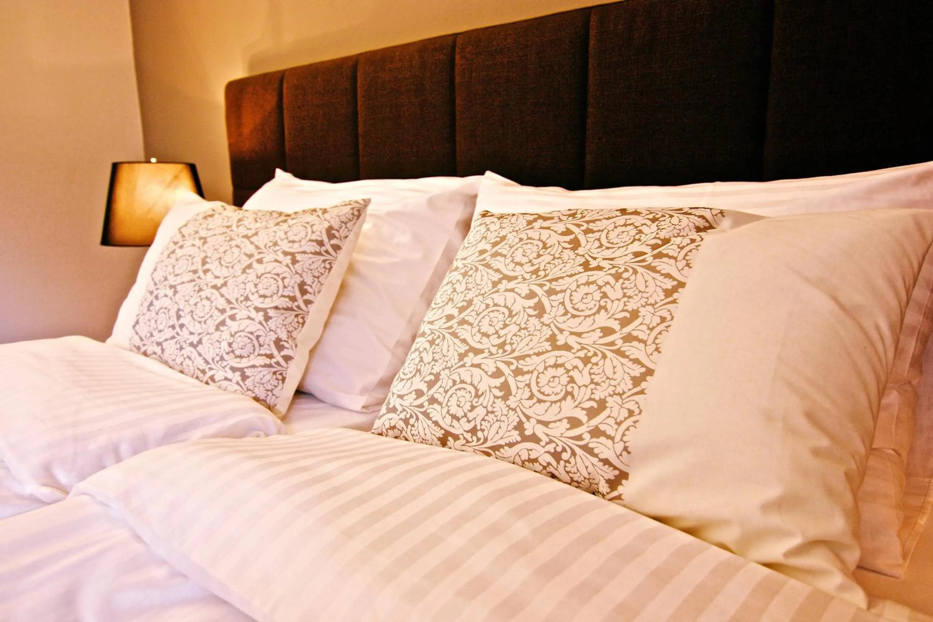 Bed in Hotel Marathon