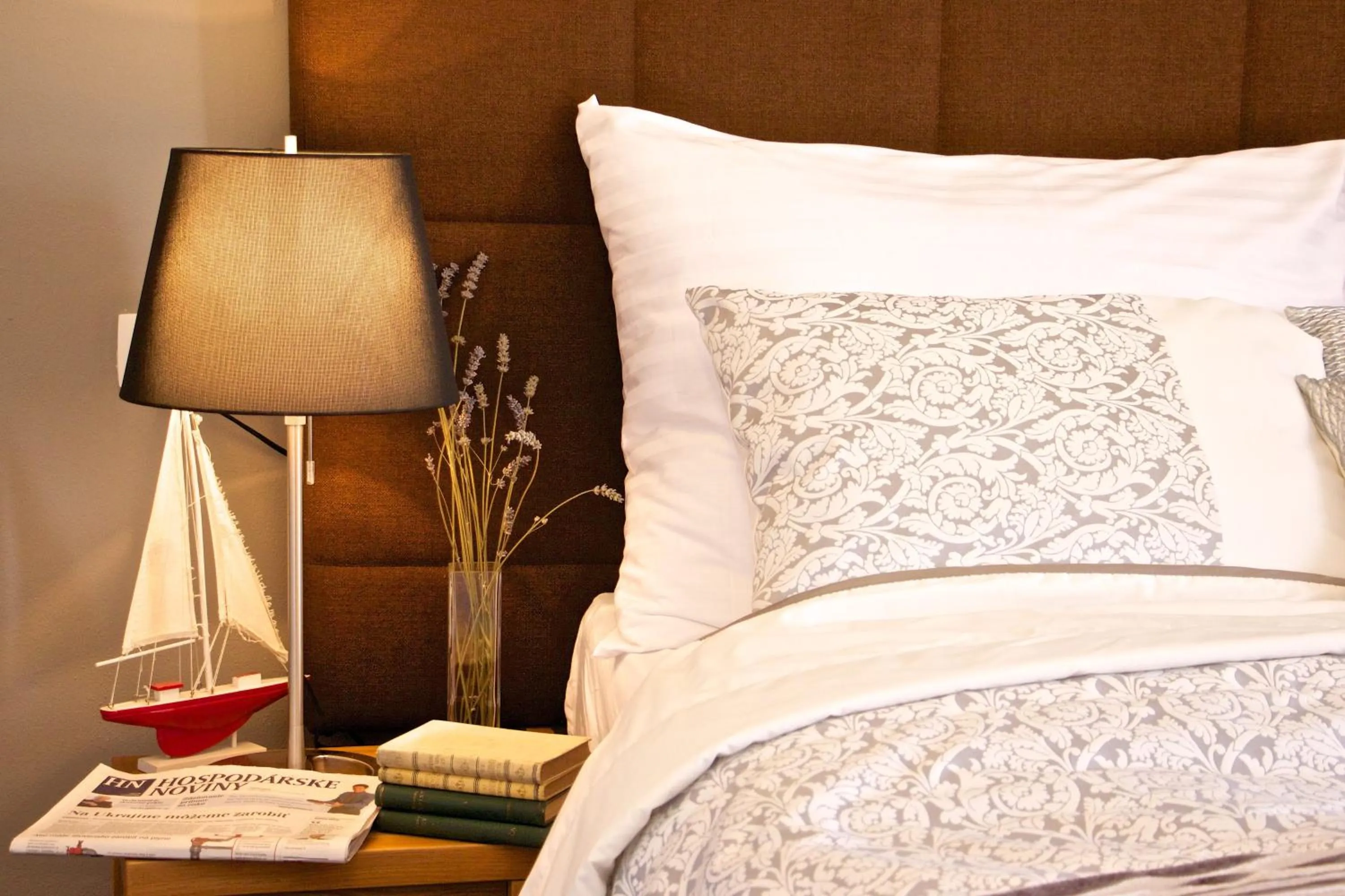 Bed in Hotel Marathon