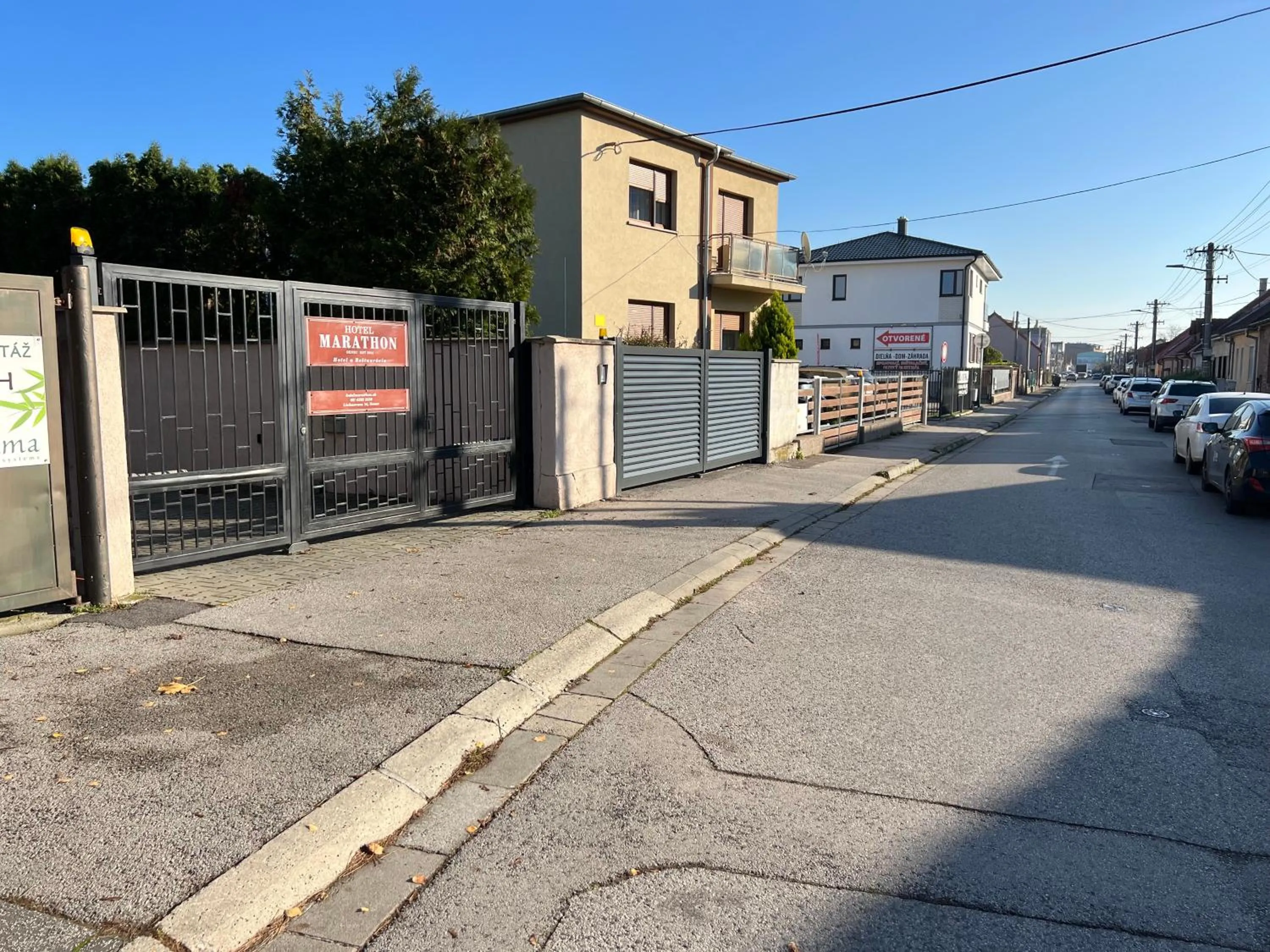 Parking in Hotel Marathon