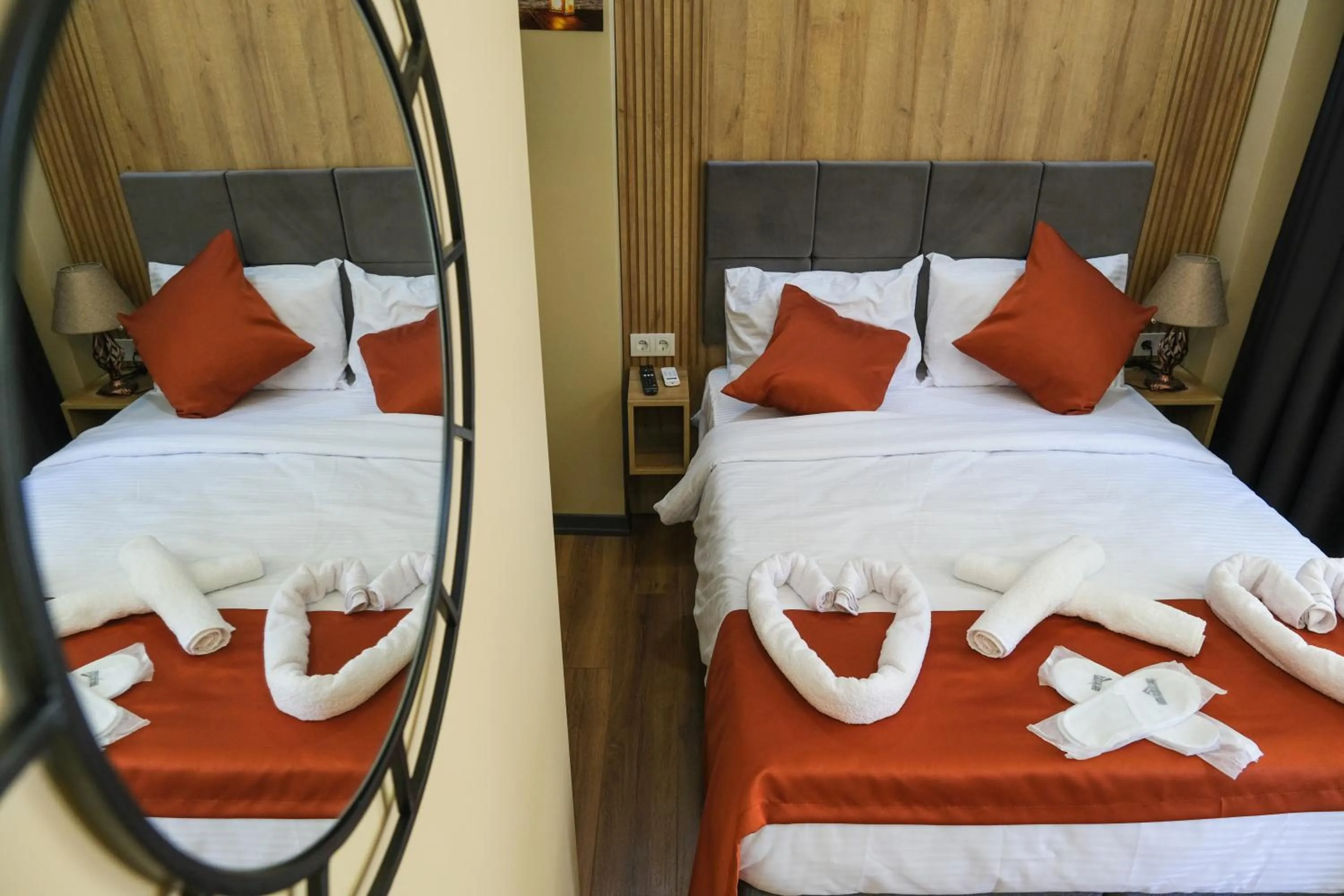 Bedroom, Bed in hotel La Vitrine