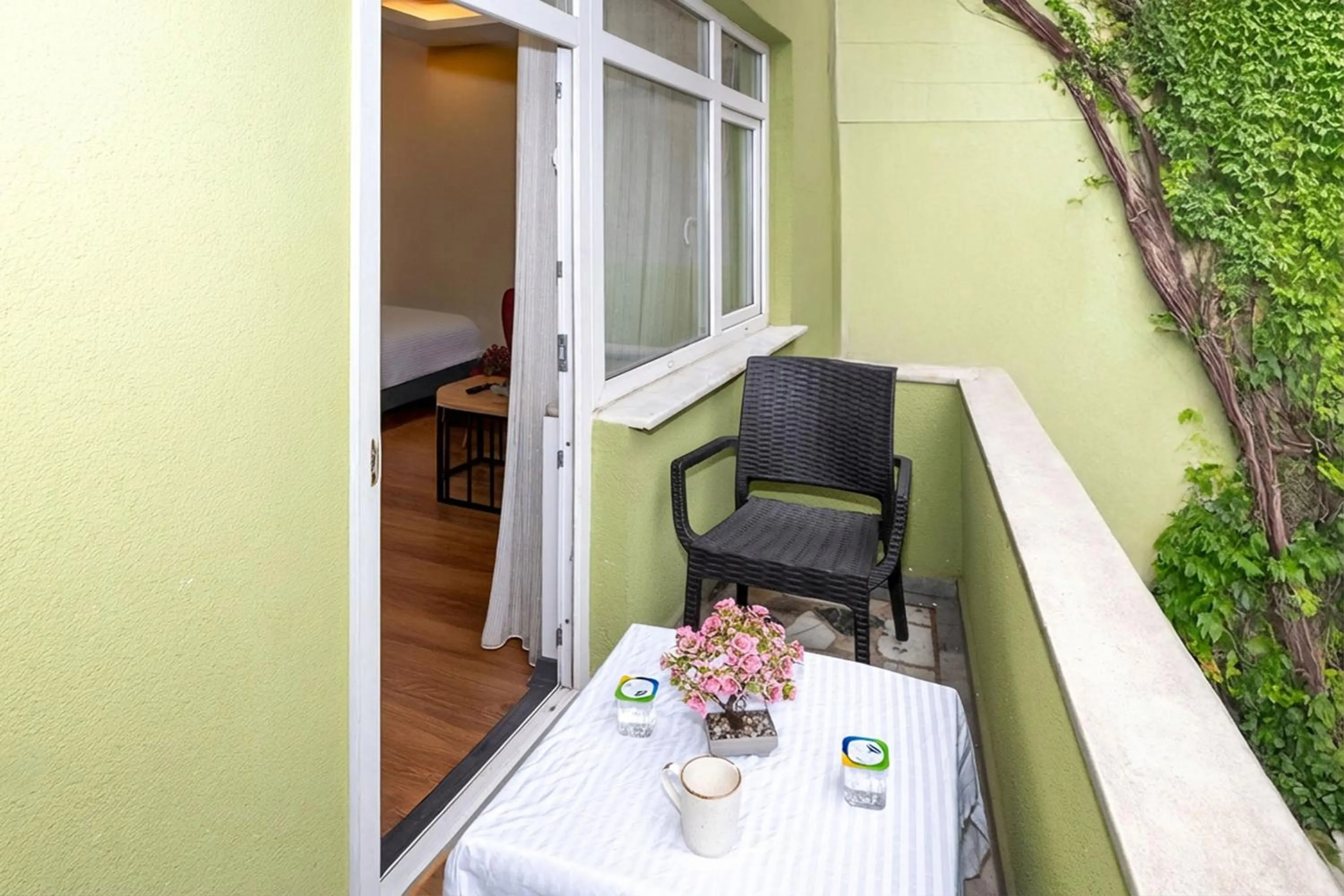 Balcony/Terrace in hotel La Vitrine