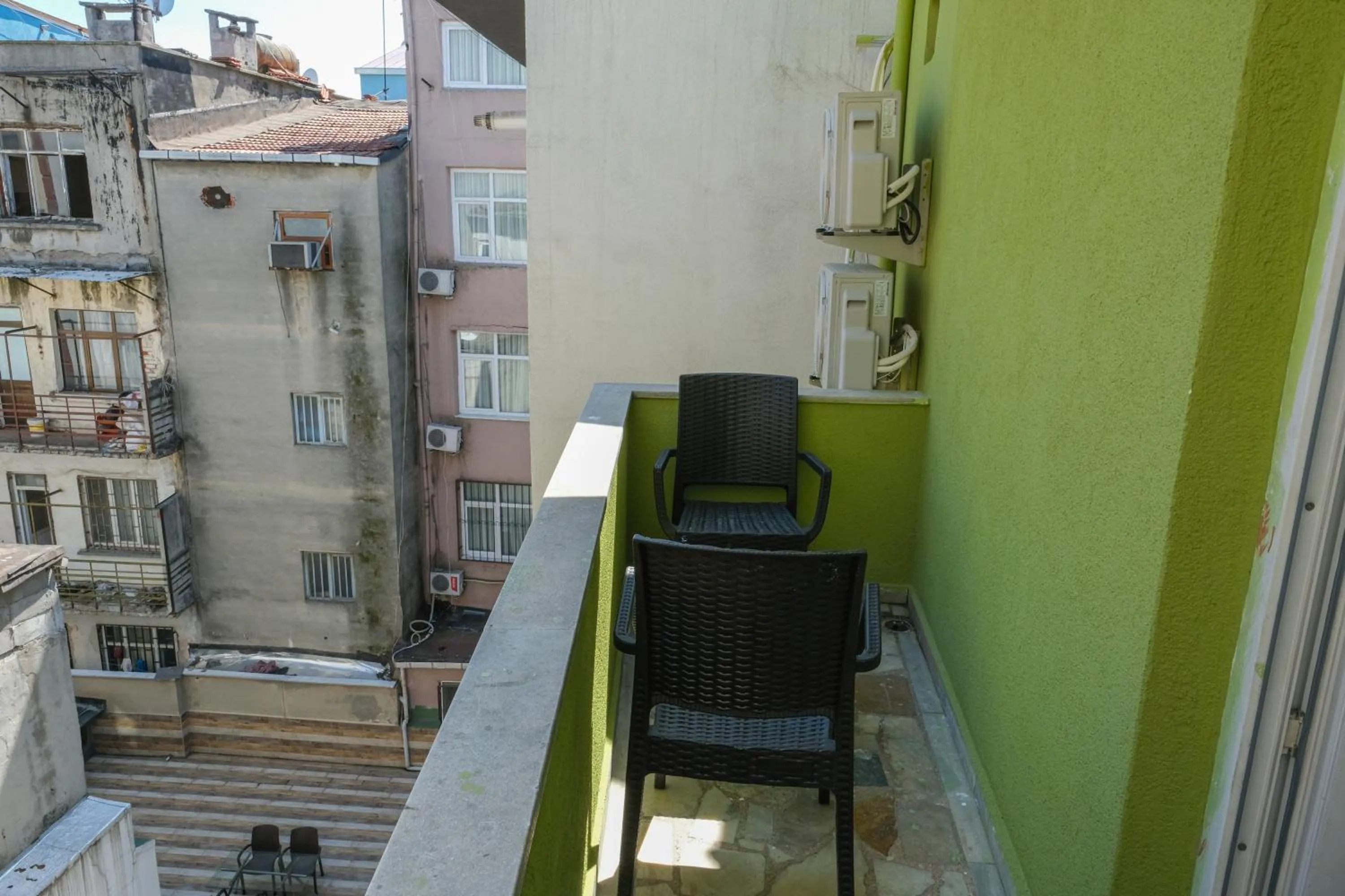 Balcony/Terrace in hotel La Vitrine