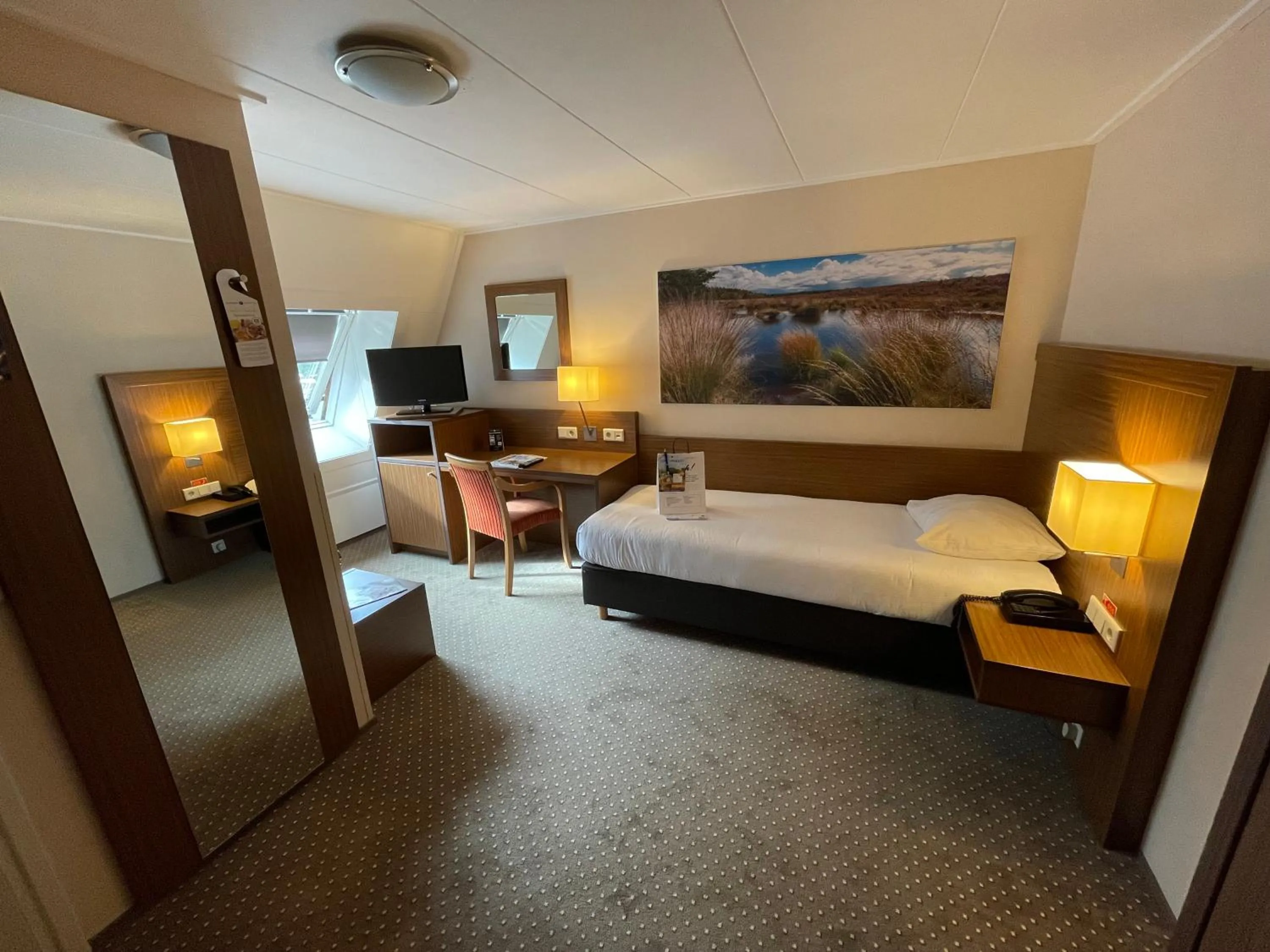 Bedroom, Bed in Fletcher Hotel-Restaurant Wolfheze