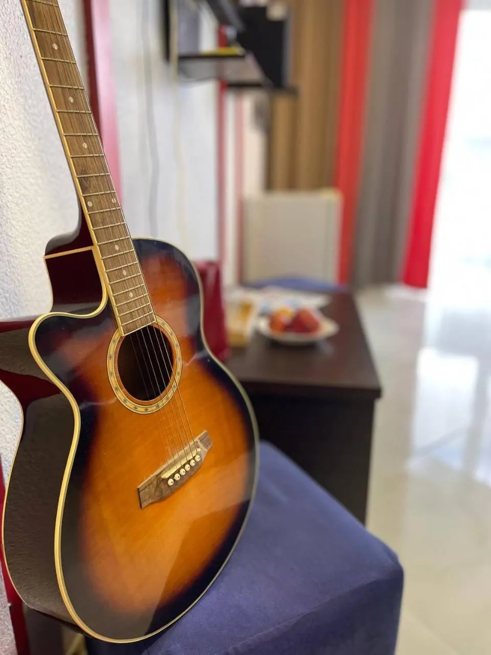 Decorative detail in Rock Hotel First Line