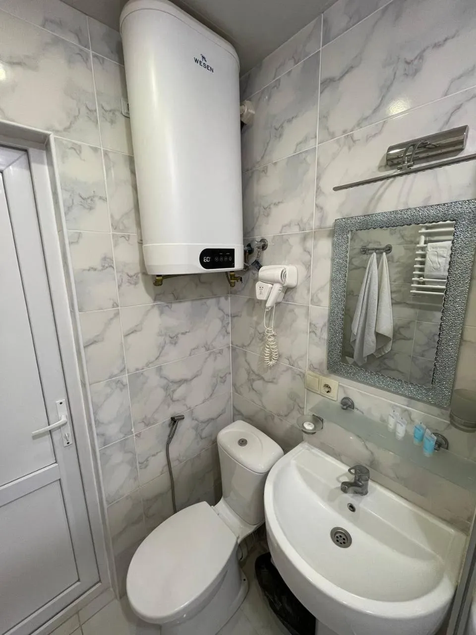 Toilet in Rock Hotel First Line