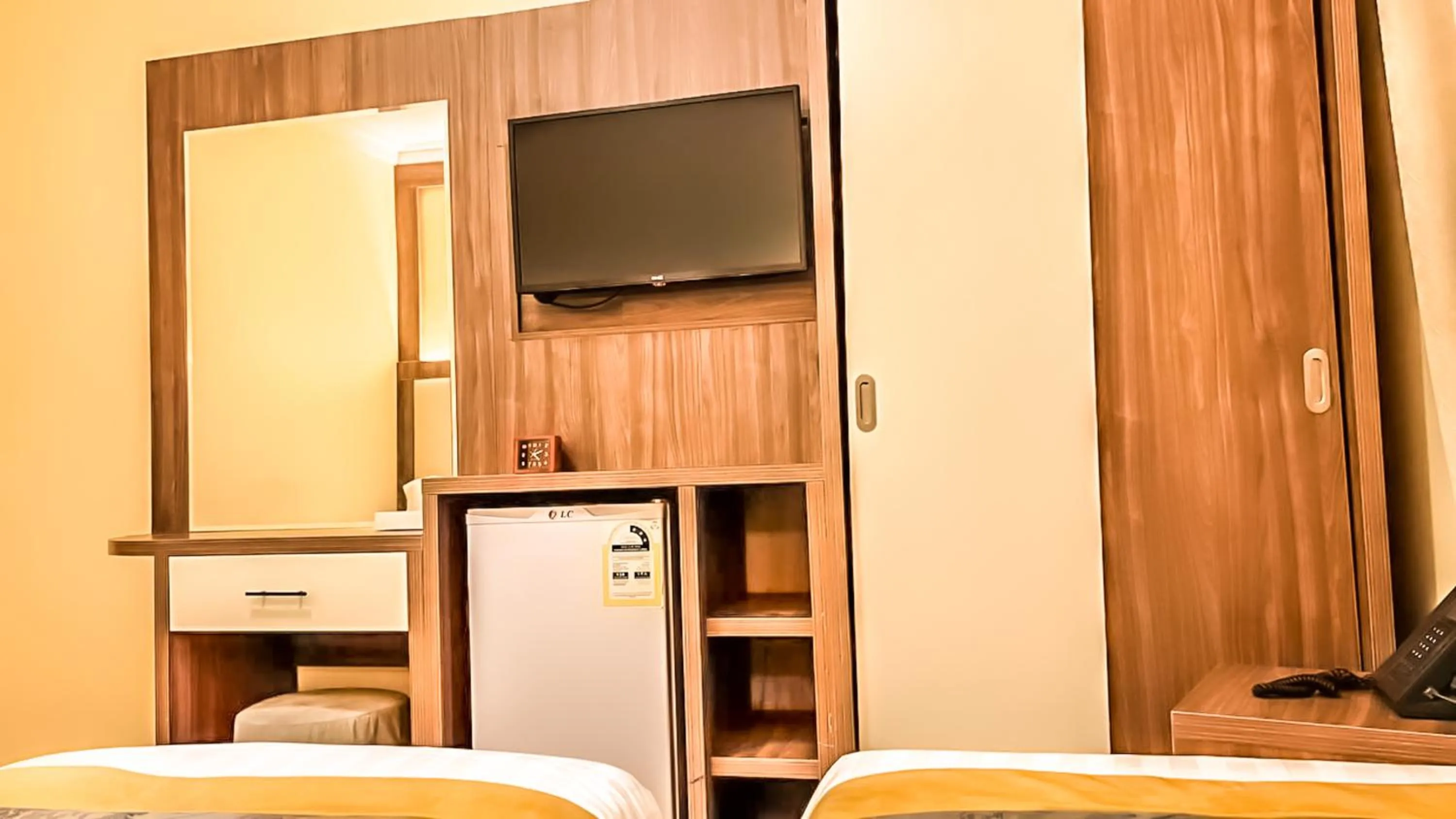 Bed in Diyafa Al Mukhtara Hotel فندق شركة ضيافة المختارة للخدمات الفندقية