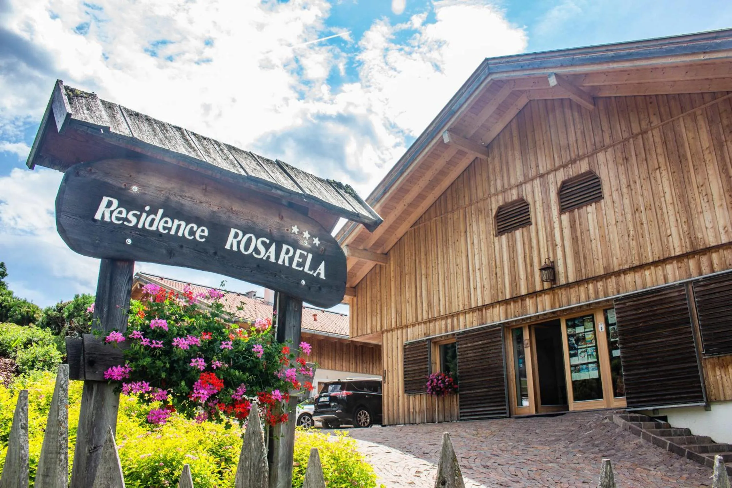 Property building in Residence Rosarela