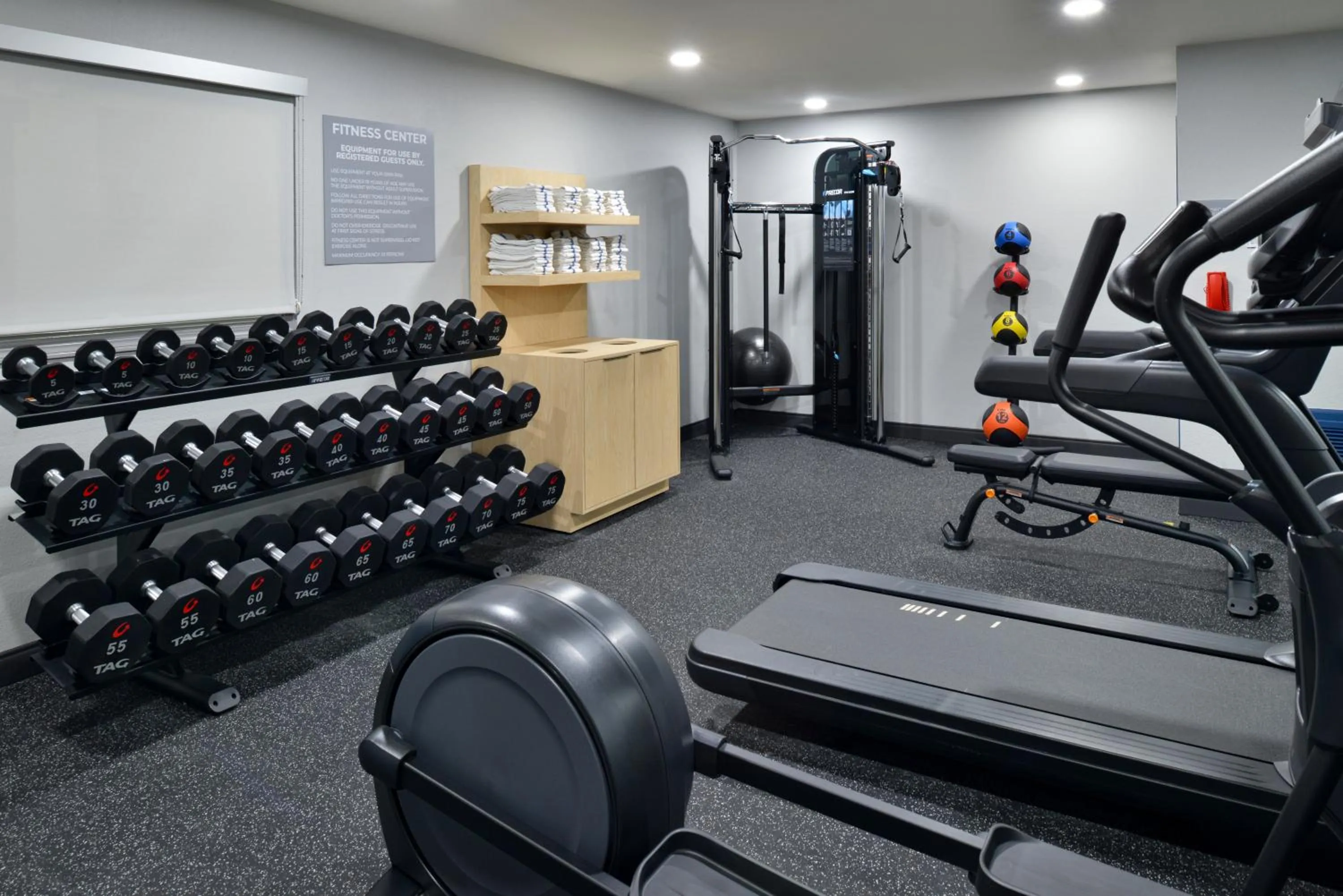 Fitness centre/facilities in Spark By Hilton Dallas Medical District Love Field